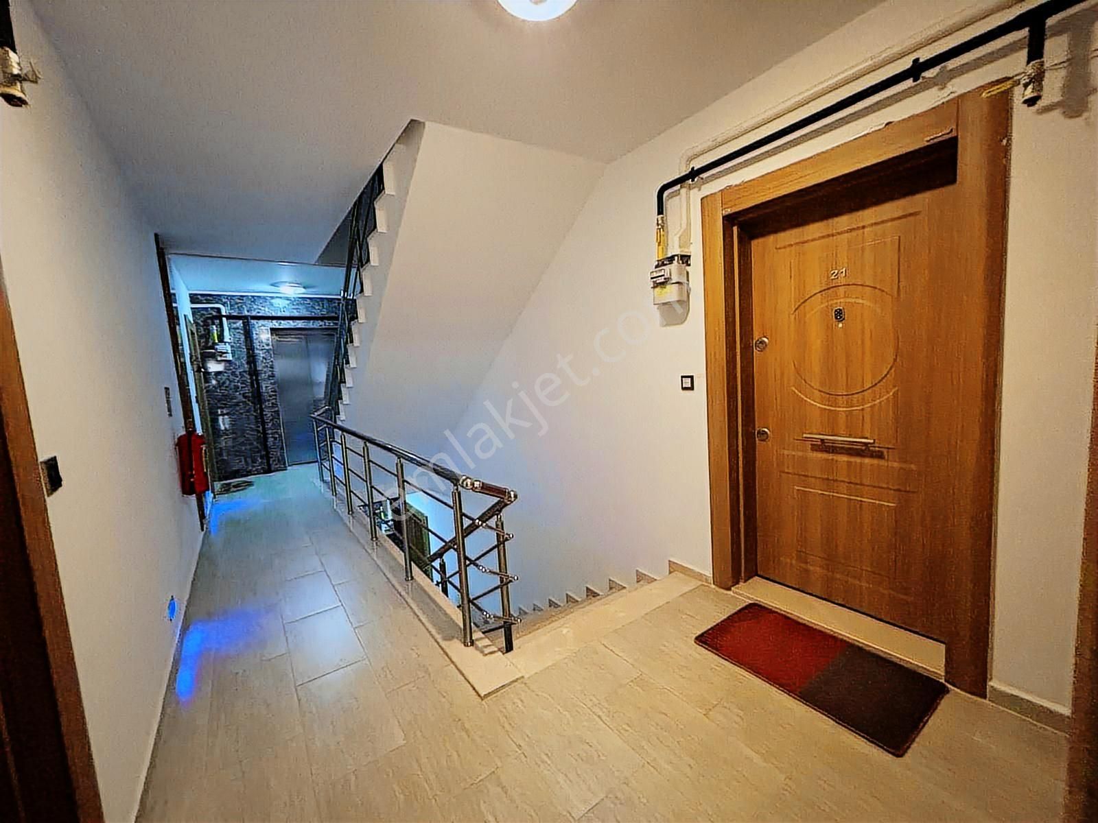 Deniz Manzaralı Teras Kat Fırsaat 3+1daire - Görsel 5