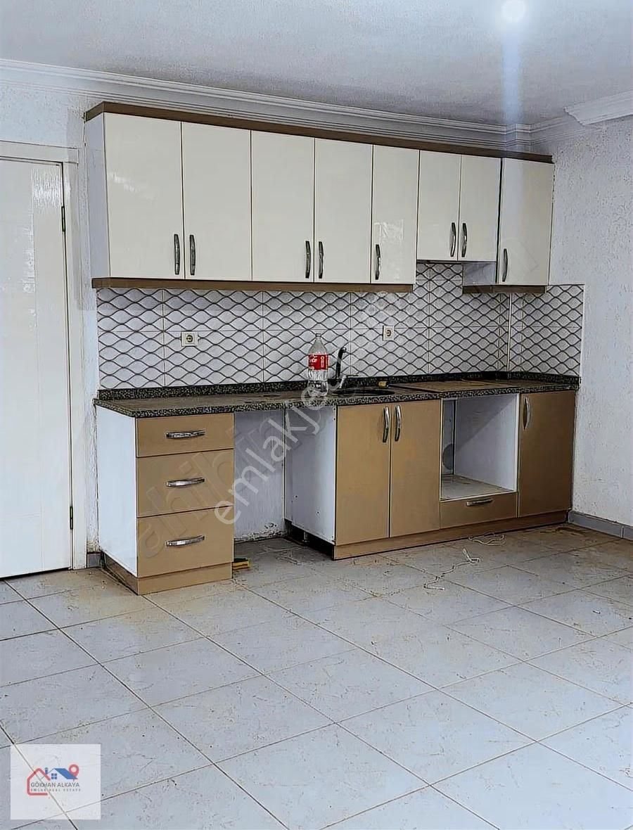 Burgaz Mahallesi 1+1. Fiyatına 3+1 Satılık Daire - Görsel 2