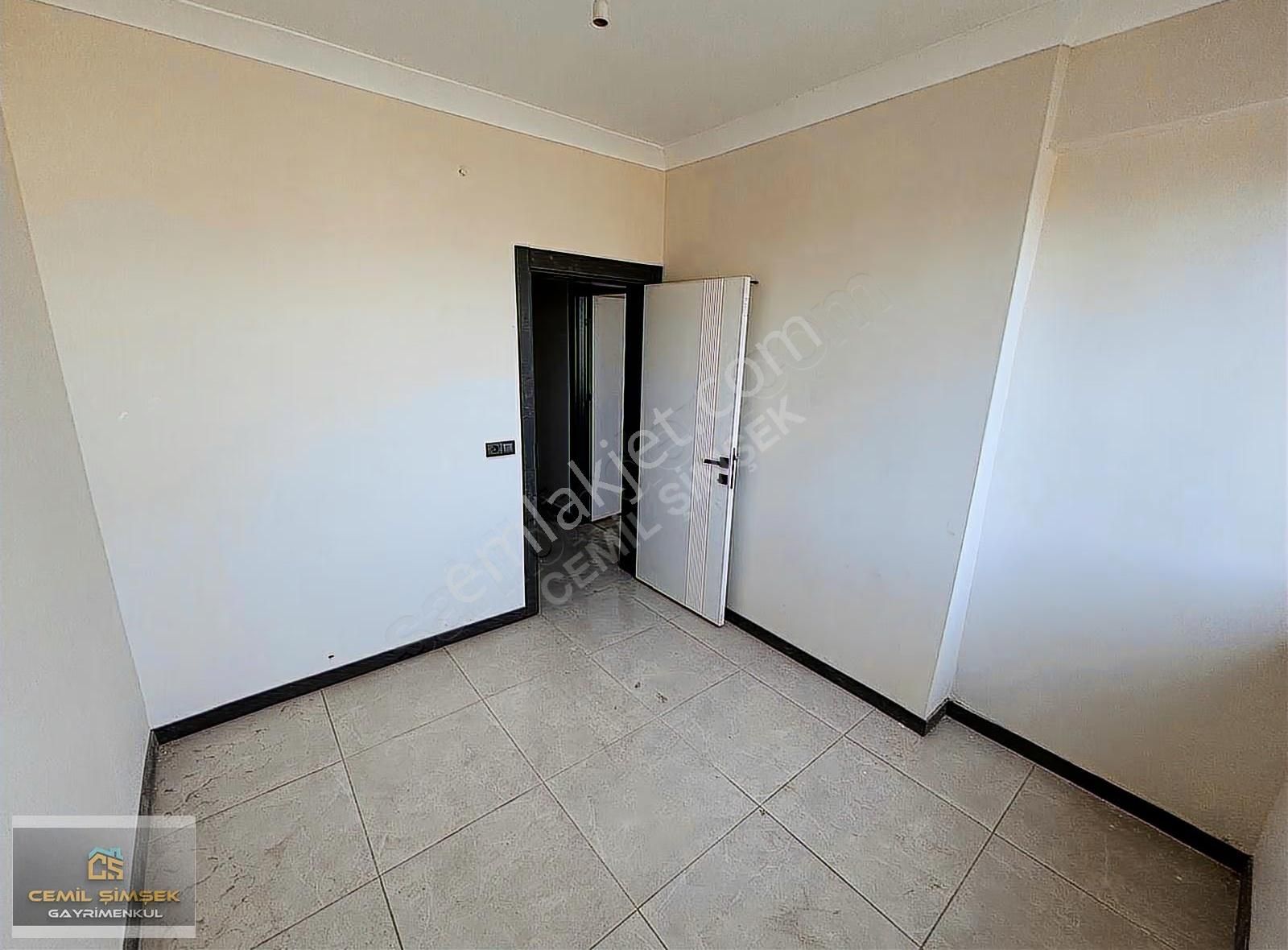 Cemil Şimşek'ten Küçükkumköprü Cad. Üzeri Kiralık Daire - Görsel 3