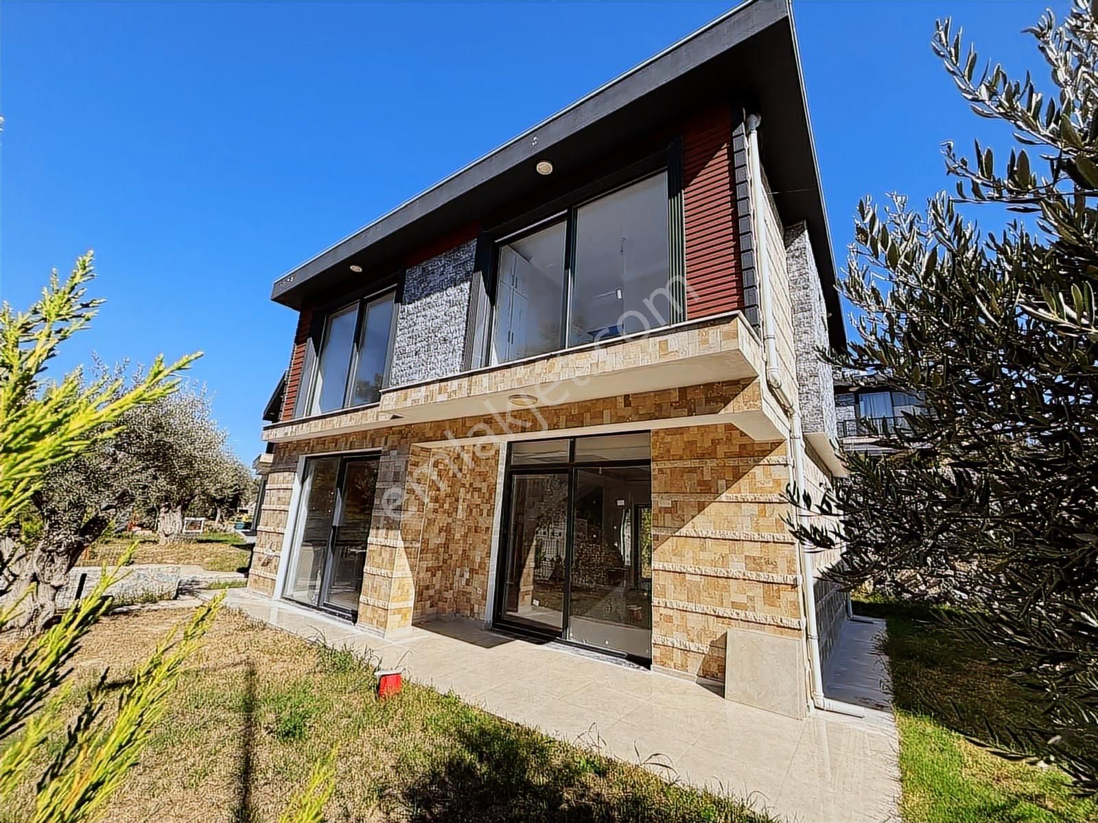 Acilll Satılık Tek Müstakil 3+1vılla