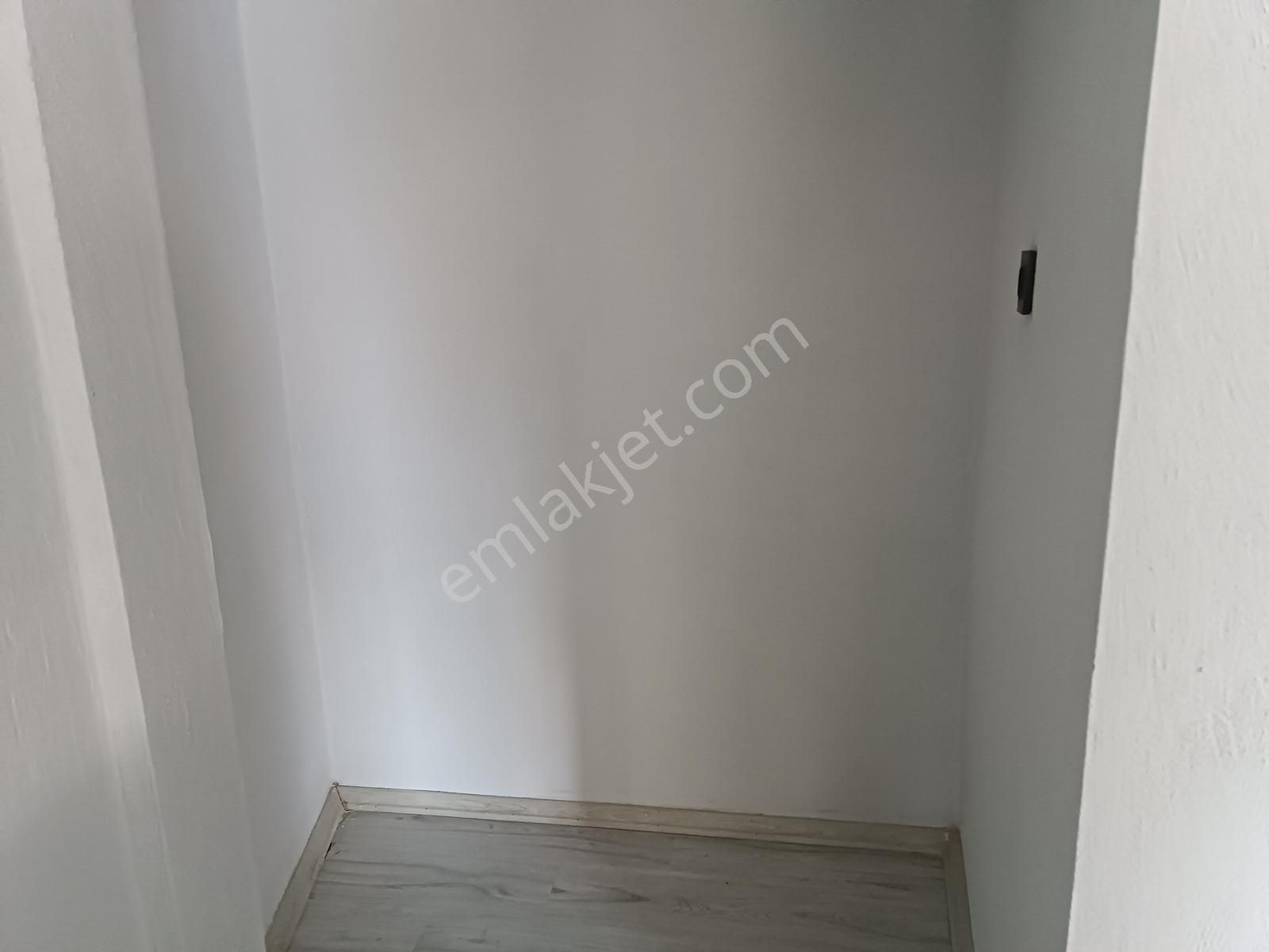 Kuşadası İnönü Caddesinde 110 M2 Kiralık Büro&ofis&daire - Görsel 29