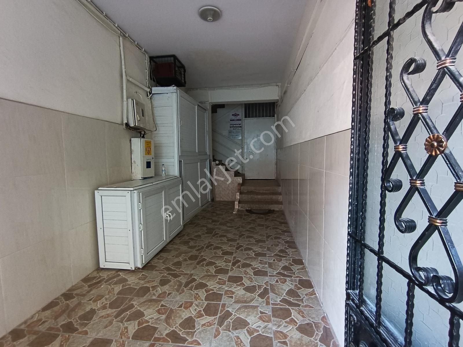 Kuşadası İnönü Caddesinde 110 M2 Kiralık Büro&ofis&daire - Görsel 22