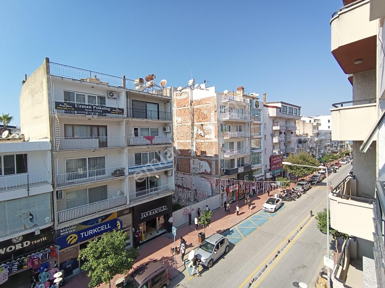 Kuşadası İnönü Caddesinde 110 M2 Kiralık Büro&ofis&daire - Görsel 10