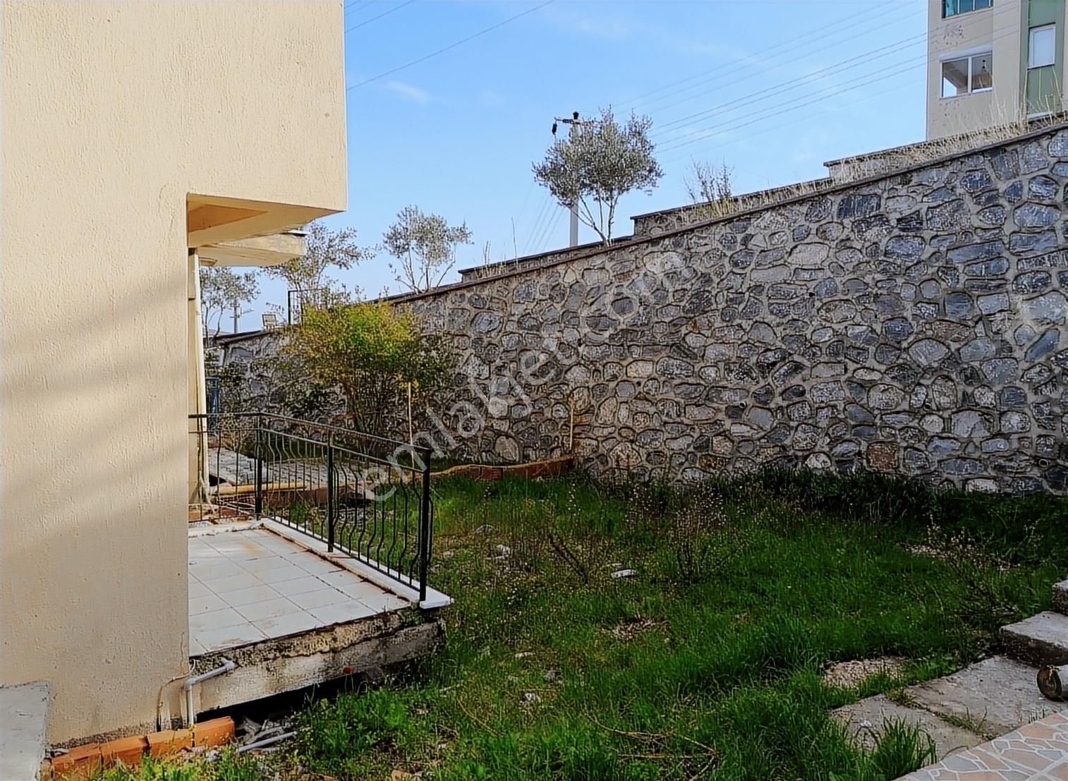 Kuşadası Güzelçamlı'da 181 M2 Satılık 5+2 Tripleks Villa - Görsel 14