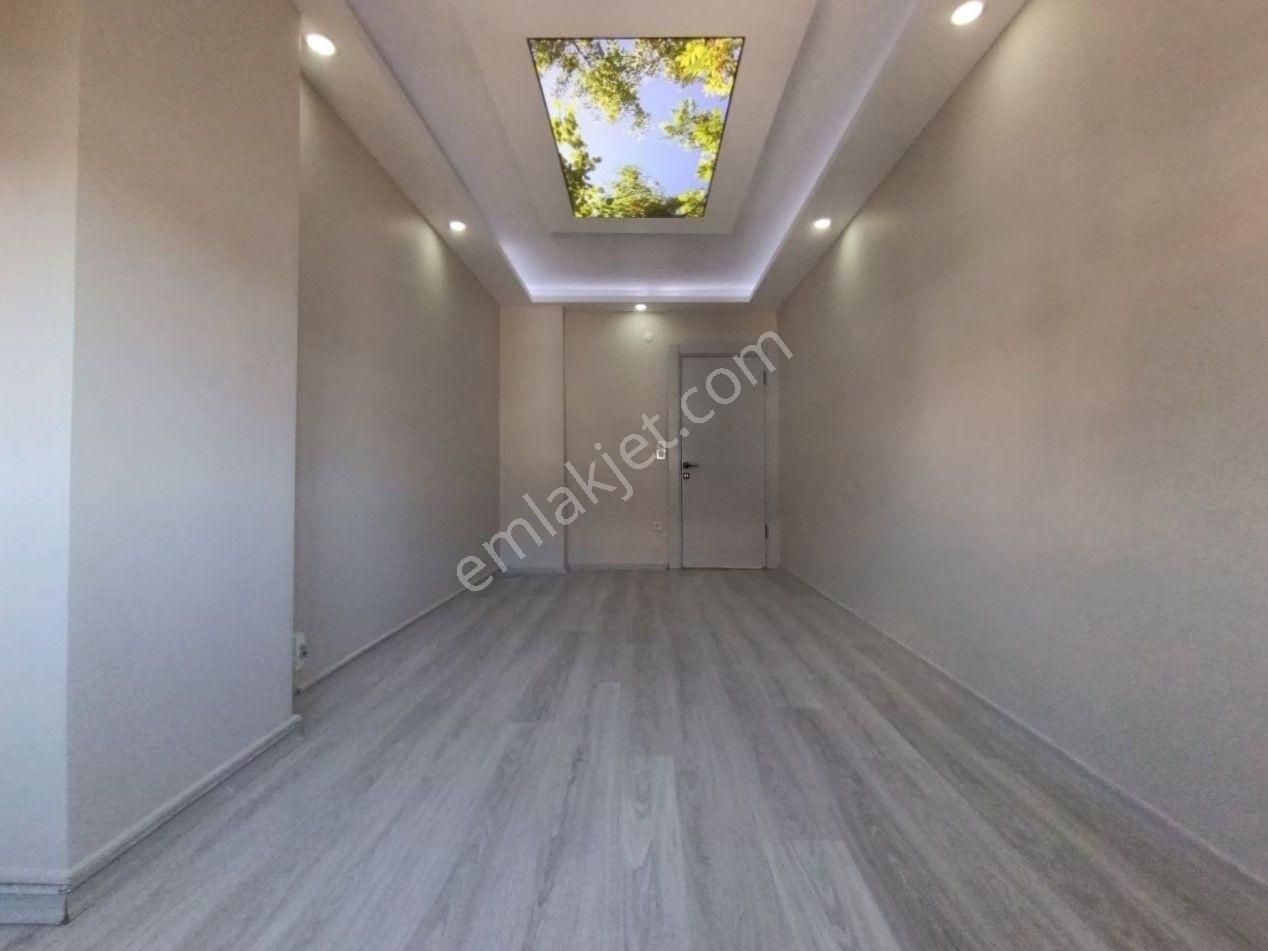 Altınkumda Doğalgazlı Asansörlü Ayrı Mutfaklı Ebeveyn Banyolu 3+1 Daire - Görsel 12