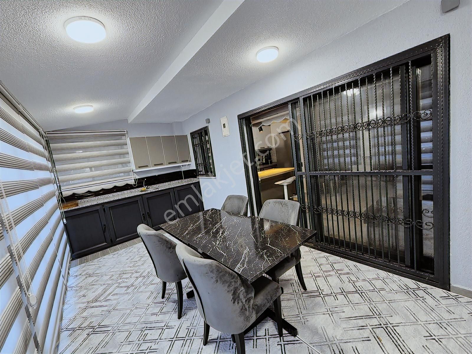 Denize Sıfır Sitede Full Eşyalı Fırsaat Villa - Görsel 12