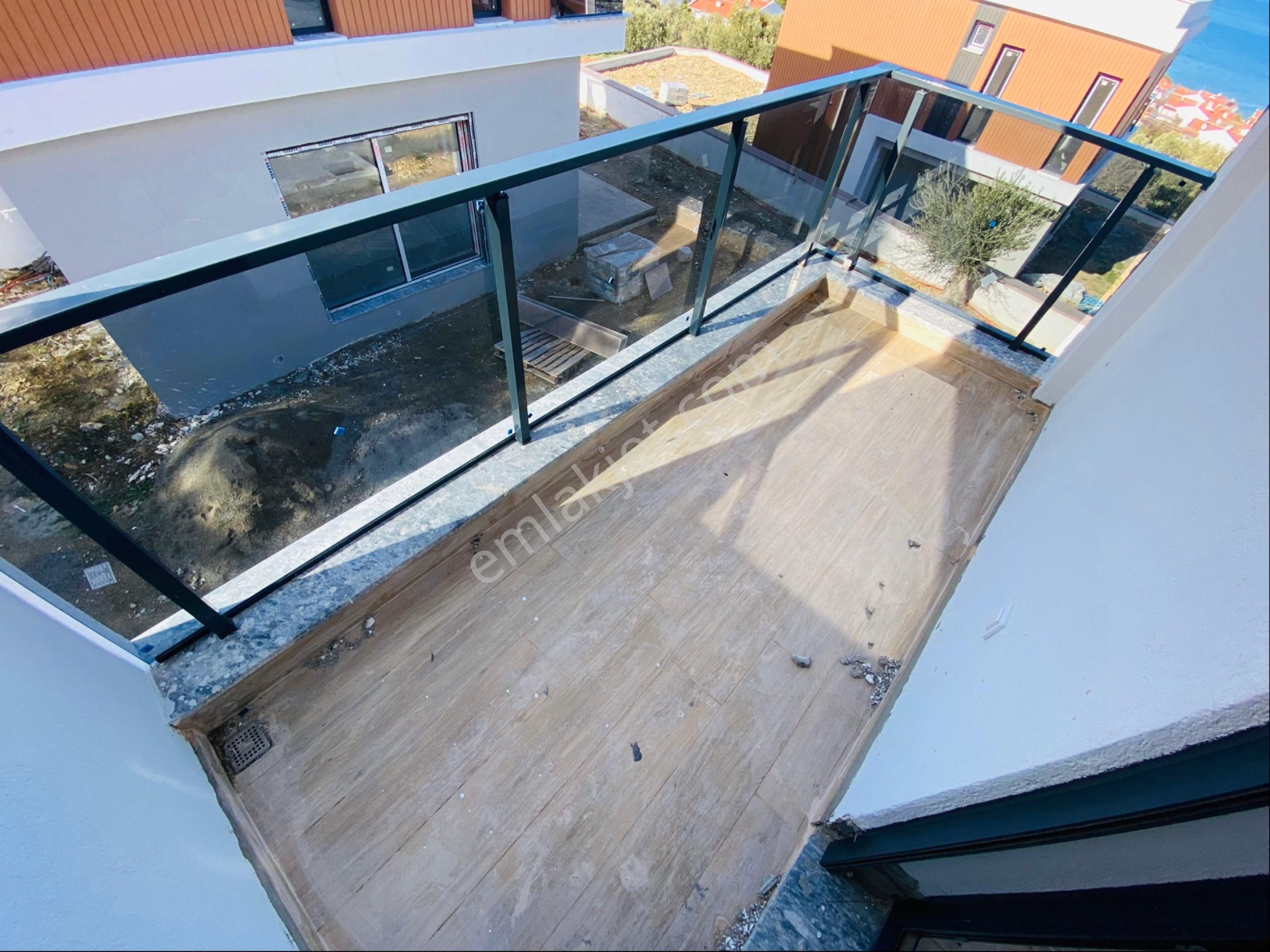 Karaağaç Sahilde Deniz Manzaralı 4+1 Satılık Sıfır Villa - Görsel 30