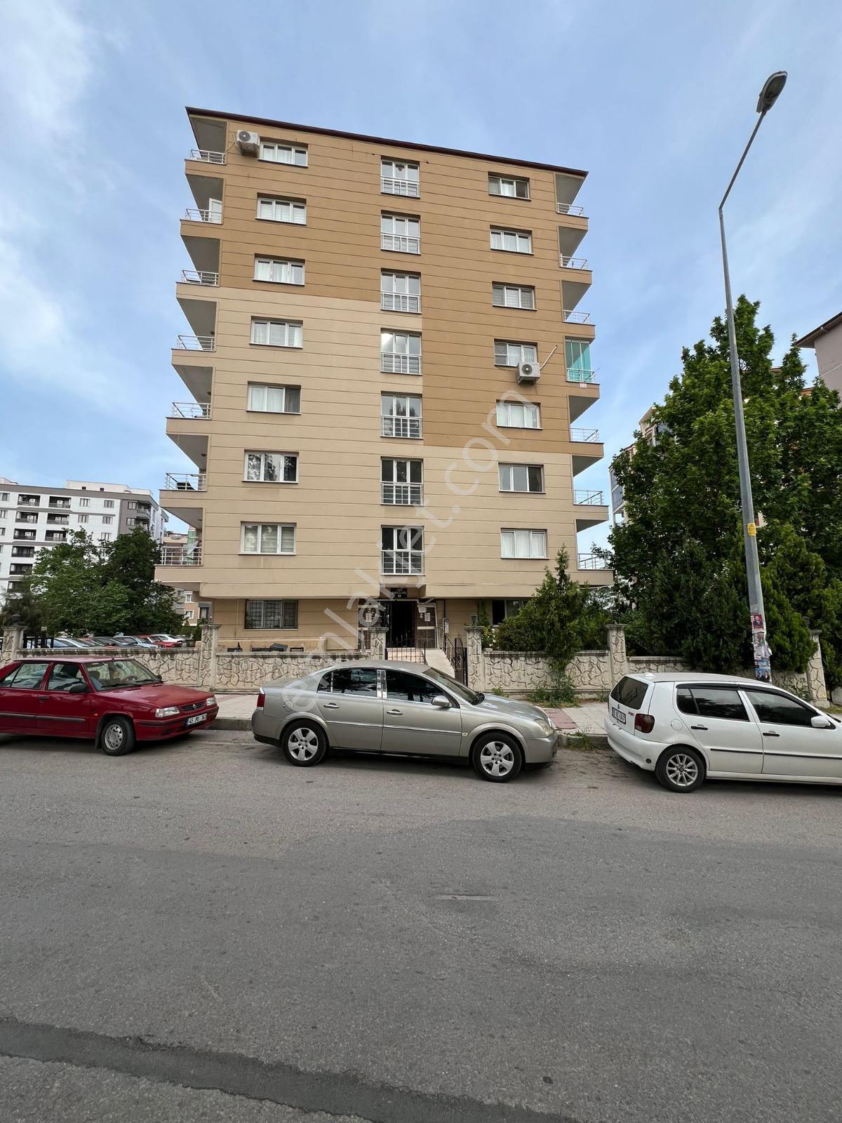 🏡2 Anafartalar Mahallesi 🏡 ✅1+1 M2 60 7 Katlının 5 Katı Arakat Eşyalı ❇️petek Kombili
