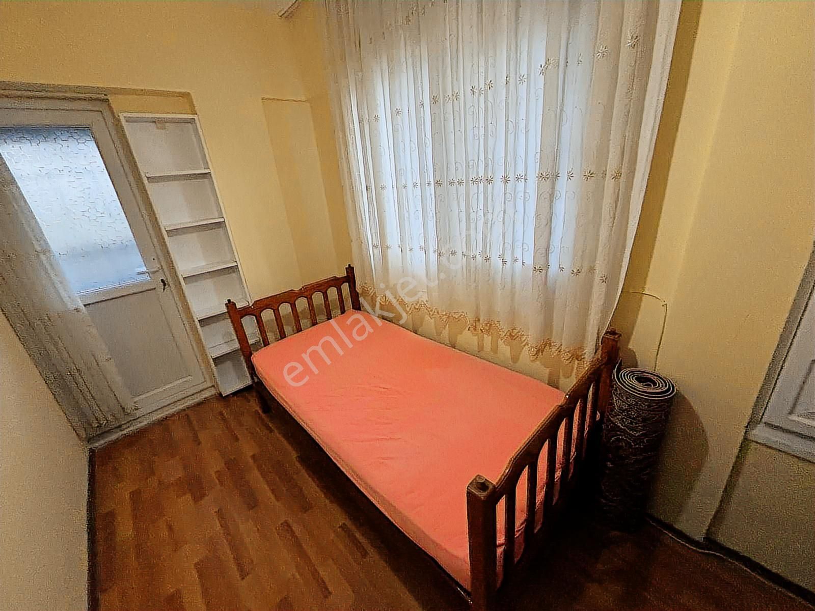 Denize 3dk Yürüme Mesafesinde Bakımlı Geniş Verandalı 3+1villa - Görsel 11