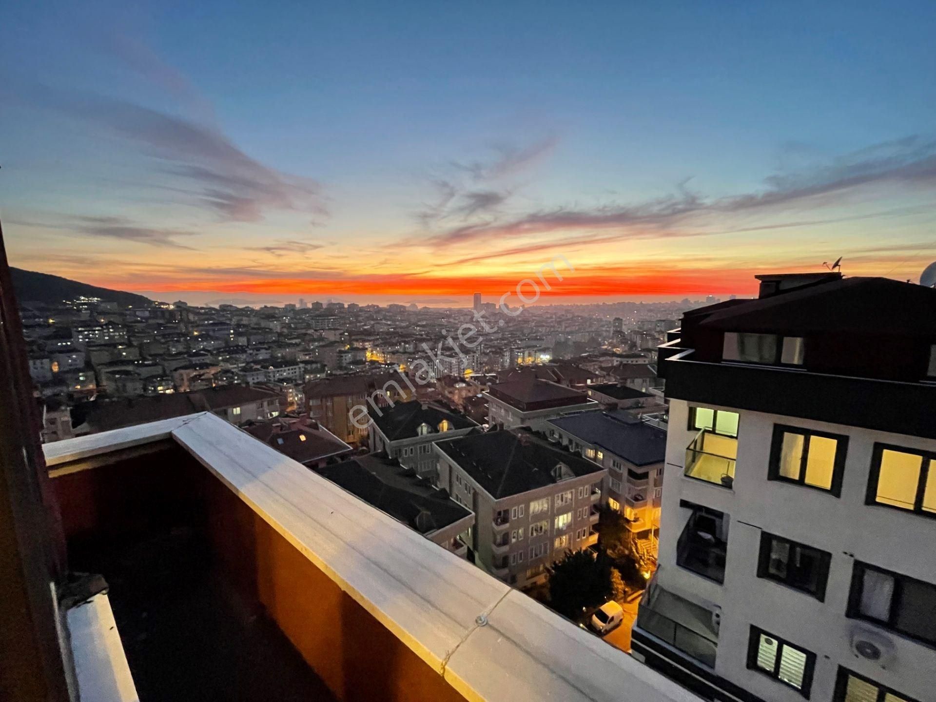 Ataşehir İnönü'de Yeditepe Ünv.yakın Konumda Adalar Manzaralı Çatı Katı 1+1 Kiralık - Görsel 18