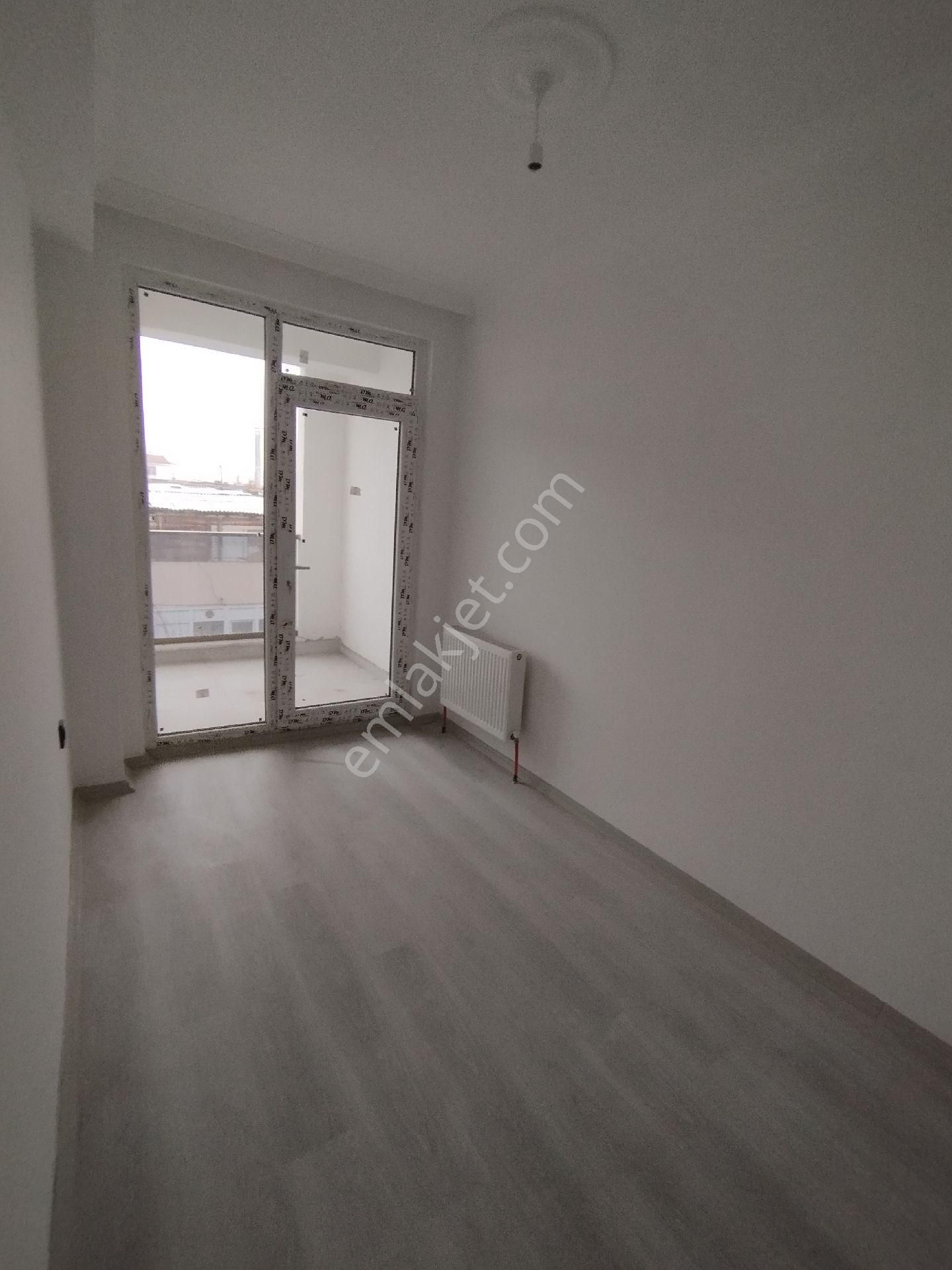 Şirintepe'de Bursa Caddesine Yakın Geniş Ve Ferah 2+1 Daire - Görsel 4