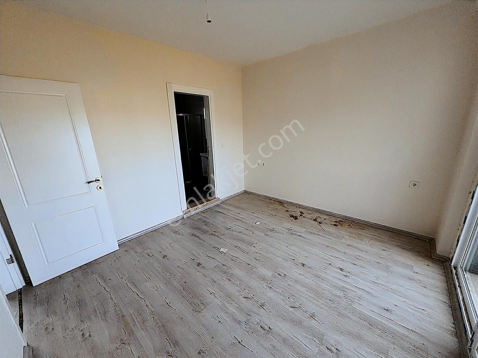 Denize Araçla 3dk Yakınlıkta Sıfır Yapı 3+1villa - Görsel 19