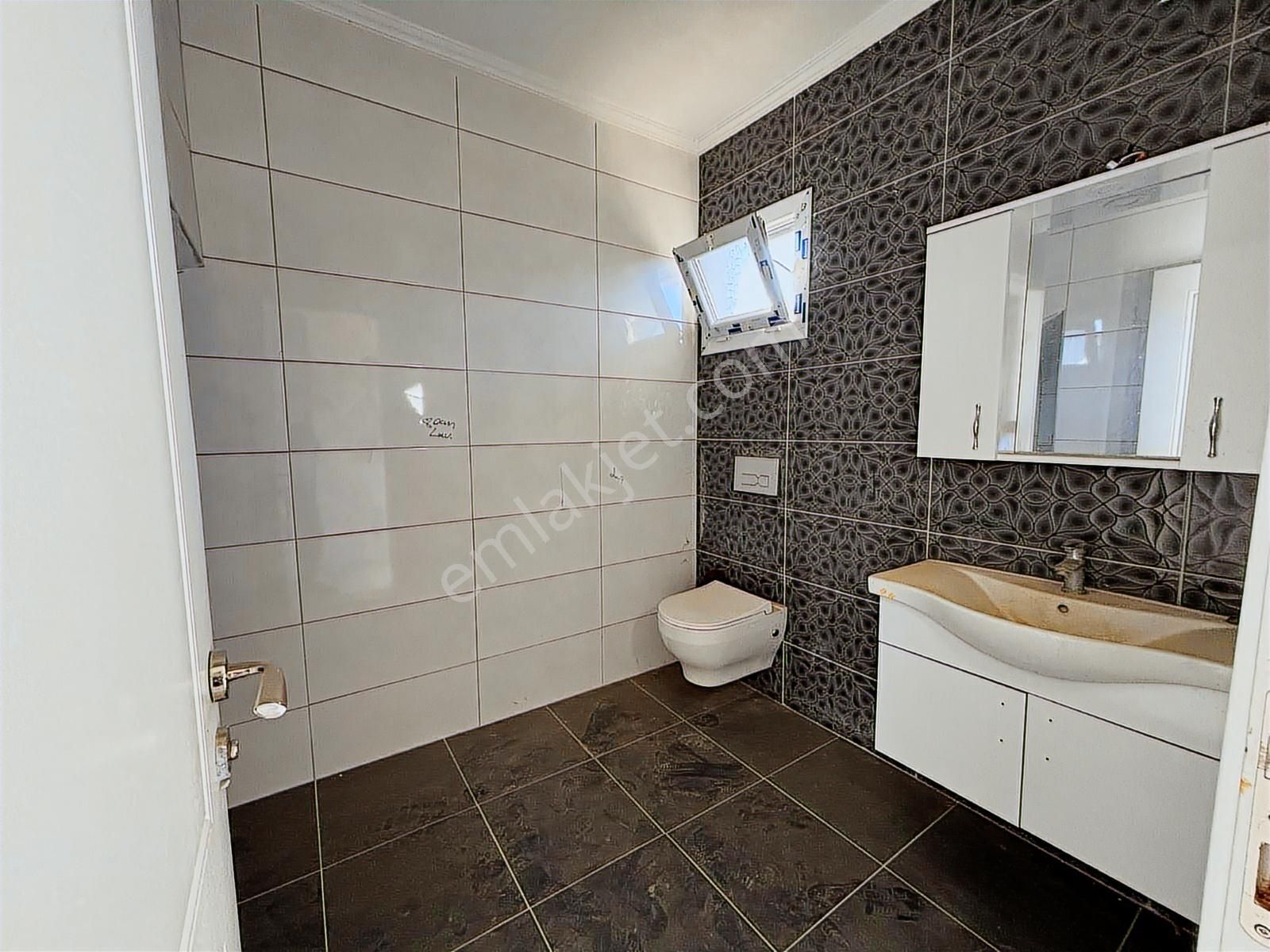 Denize Araçla 3dk Yakınlıkta Sıfır Yapı 3+1villa - Görsel 13