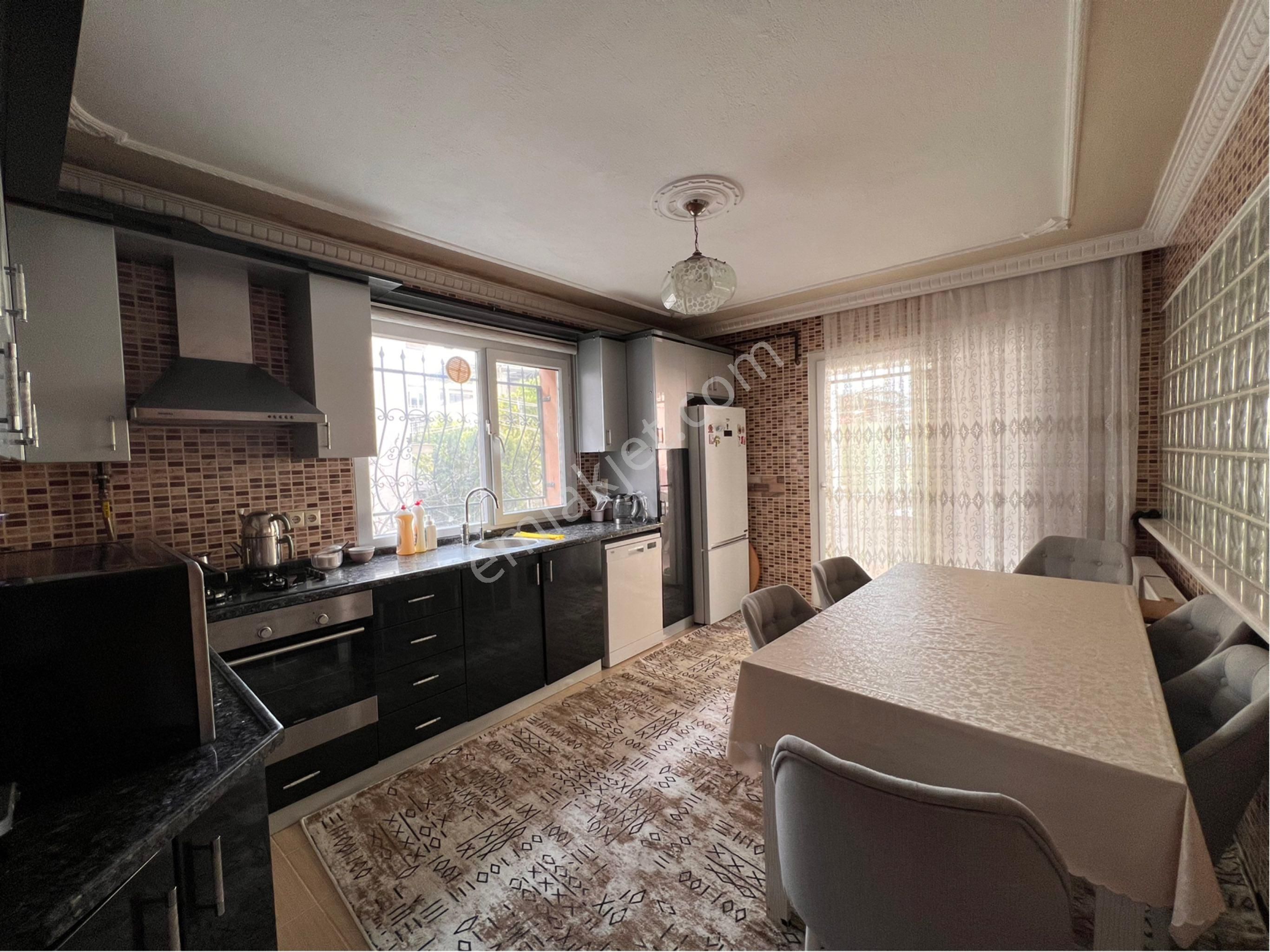 Buca Yenigün Mah'de Şehir Merkezinde Müstakil Yaşam Keyfi - Görsel 11