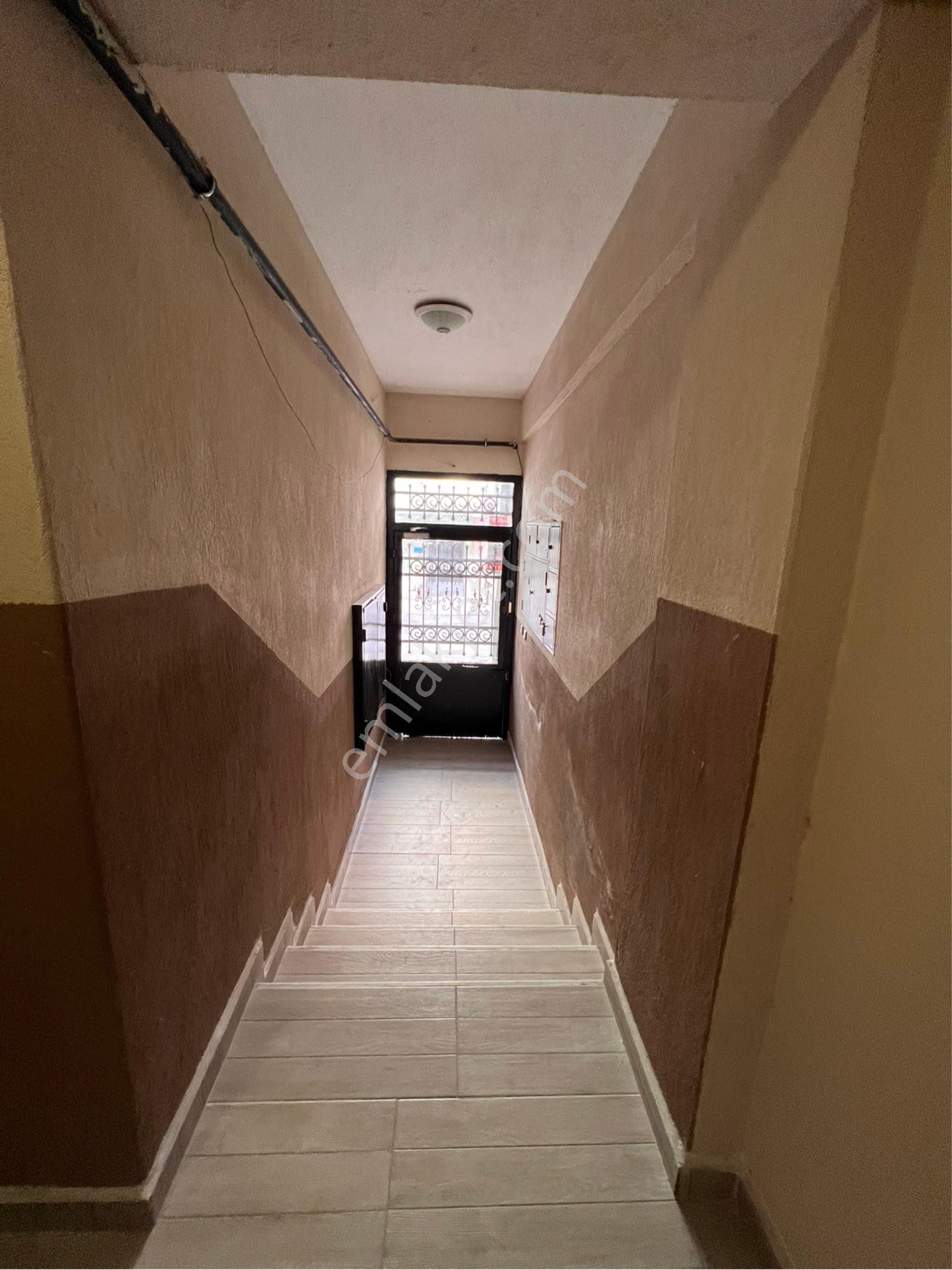 Buca Yenigün Mah'de Şehir Merkezinde Müstakil Yaşam Keyfi - Görsel 42