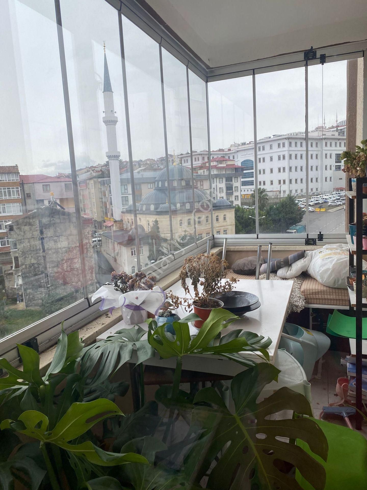 Trabzon'da Kiralık 3+1 Daire - Görsel 25