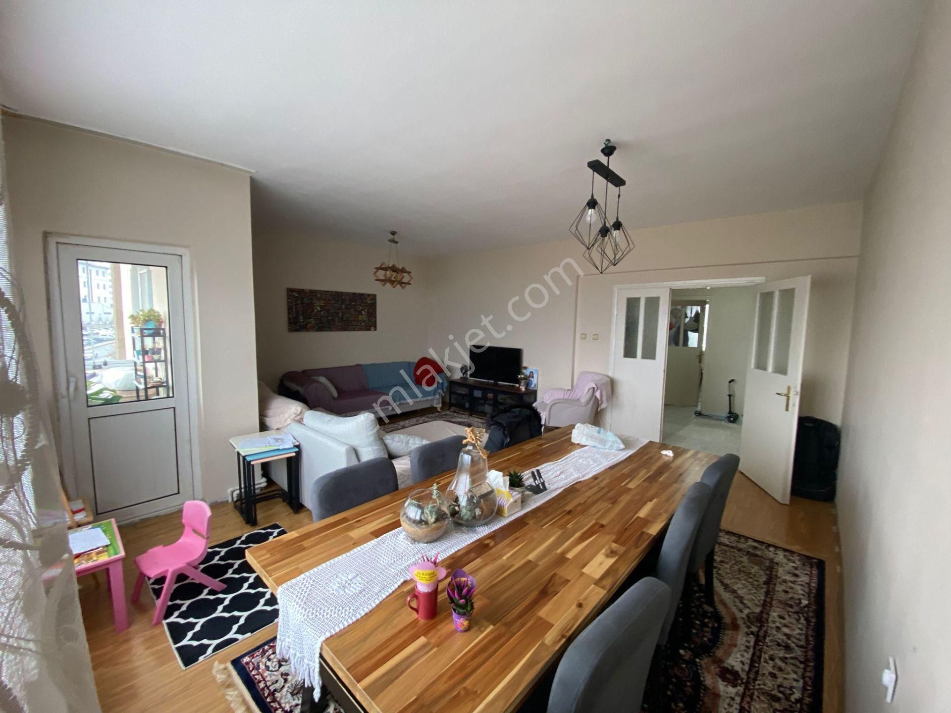 Trabzon'da Kiralık 3+1 Daire - Görsel 3