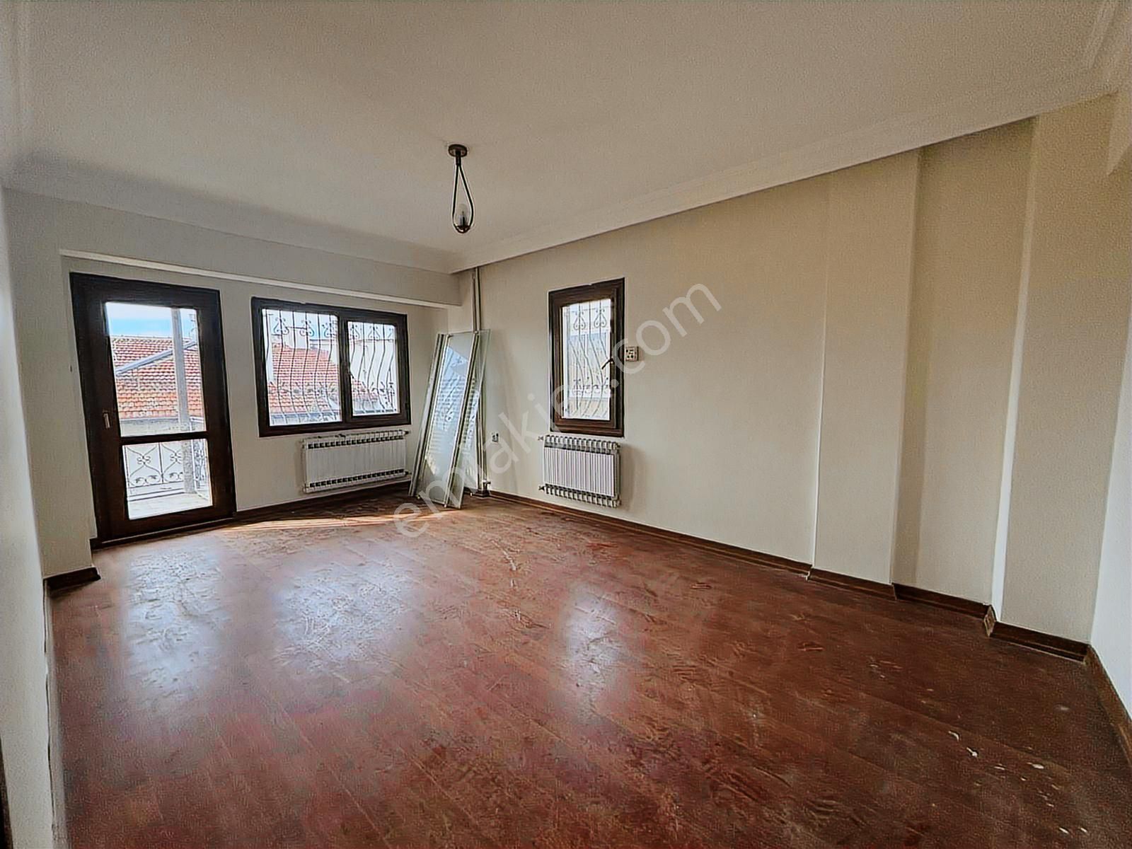 Marina Bölgesinde 6 Oda 3 Mutfaklı Müstakil Villa - Görsel 3