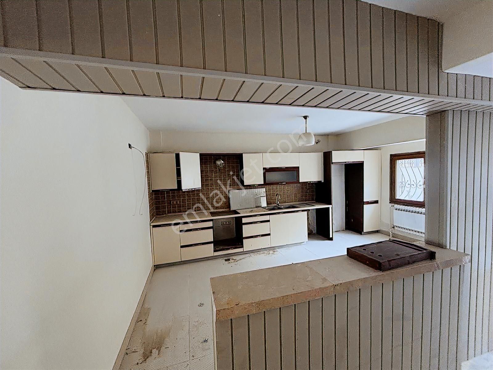 Marina Bölgesinde 6 Oda 3 Mutfaklı Müstakil Villa - Görsel 9