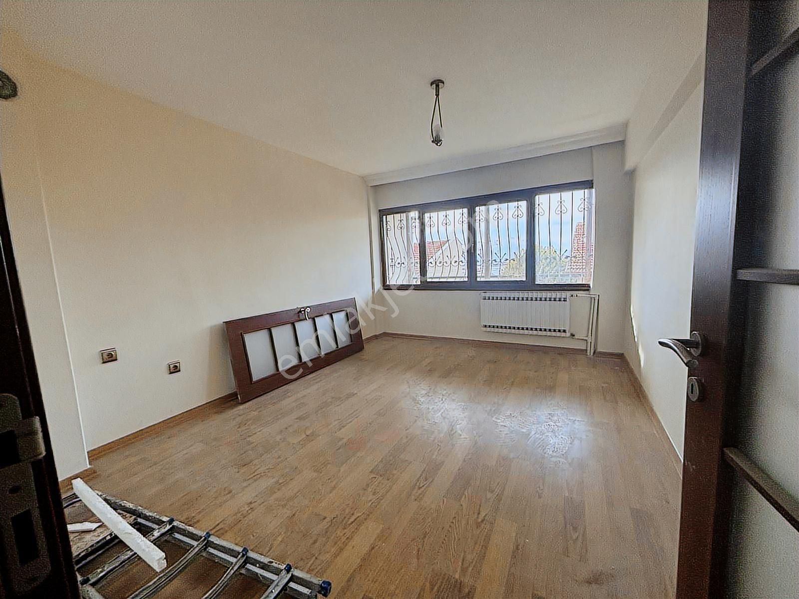 Marina Bölgesinde 6 Oda 3 Mutfaklı Müstakil Villa - Görsel 13