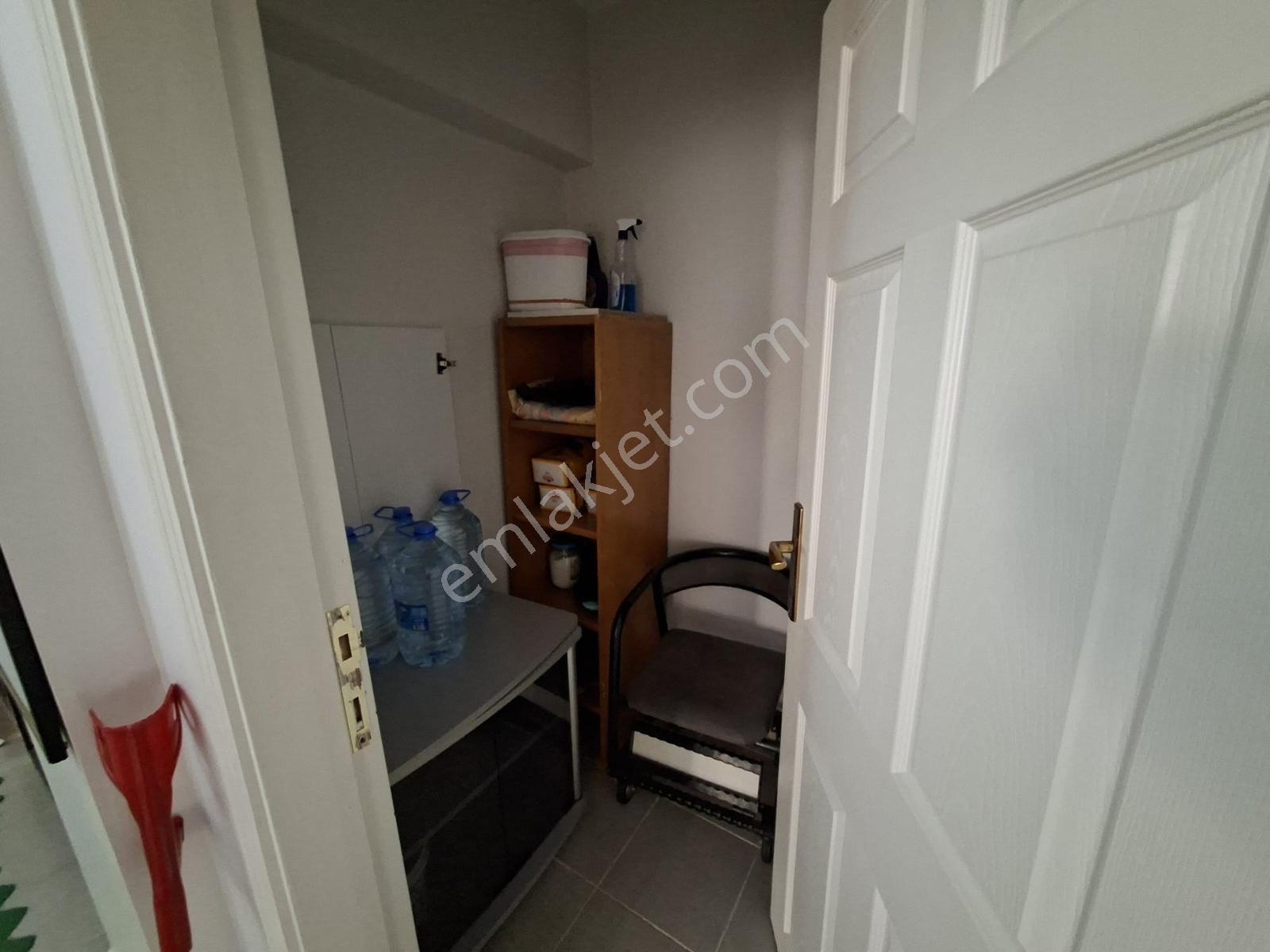 Yayla Mahallesi Merkezde, Ara Katta Geniş 3+1 Satılık Daire - Görsel 6