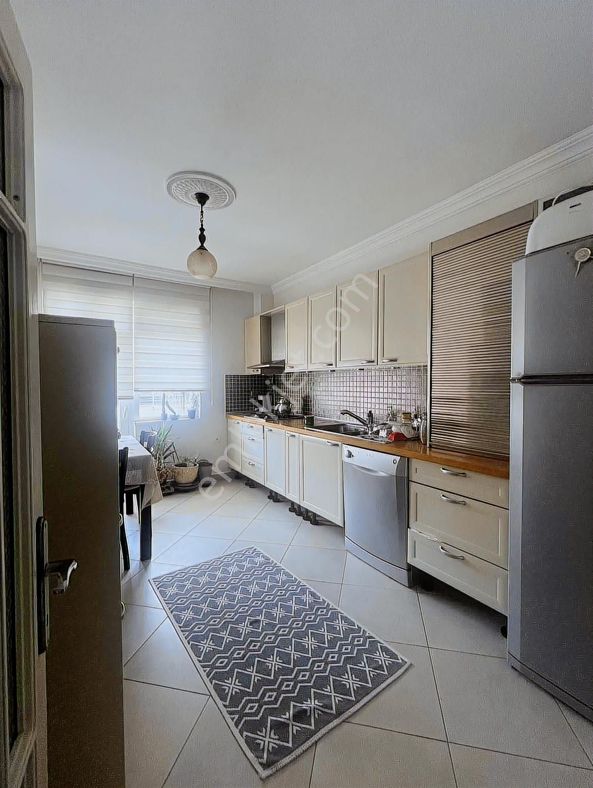 Kaptan Koru Sitesi Sahile Cephe 3+1 Havuzlu - Görsel 24