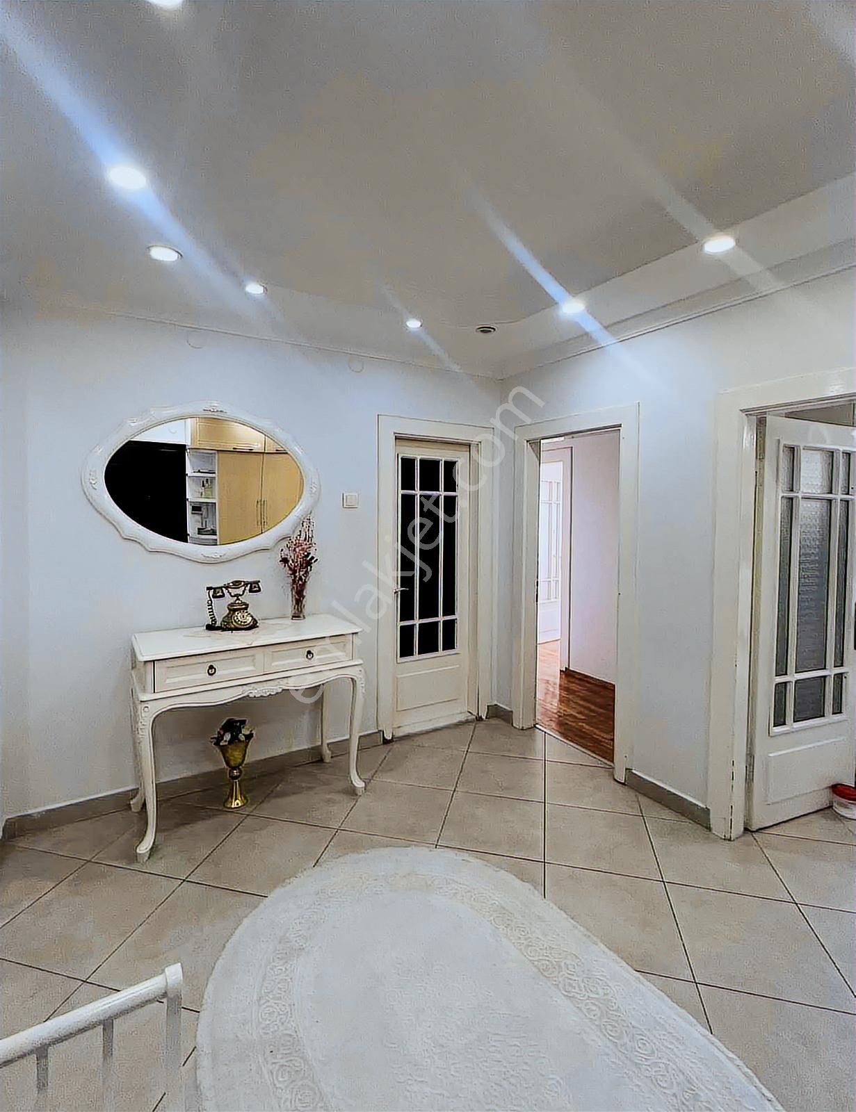 Kaptan Koru Sitesi Sahile Cephe 3+1 Havuzlu - Görsel 27