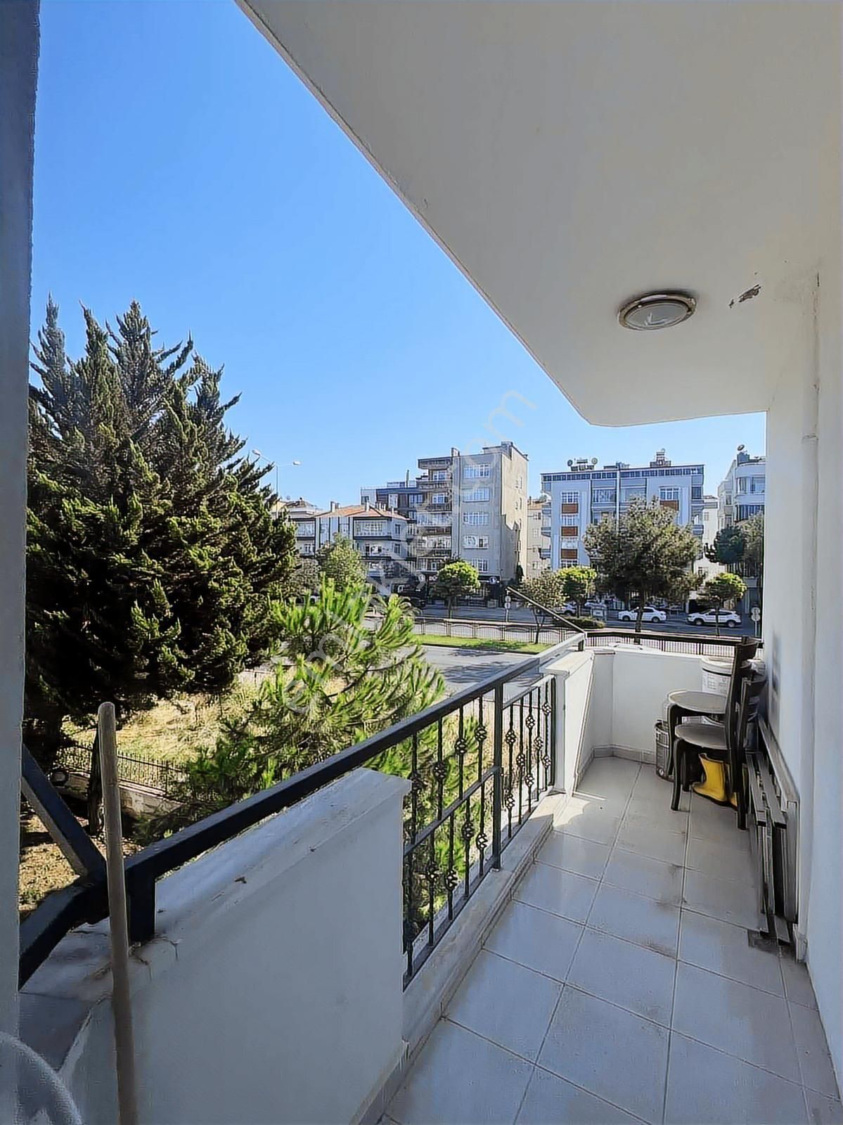 Kaptan Koru Sitesi Sahile Cephe 3+1 Havuzlu - Görsel 20