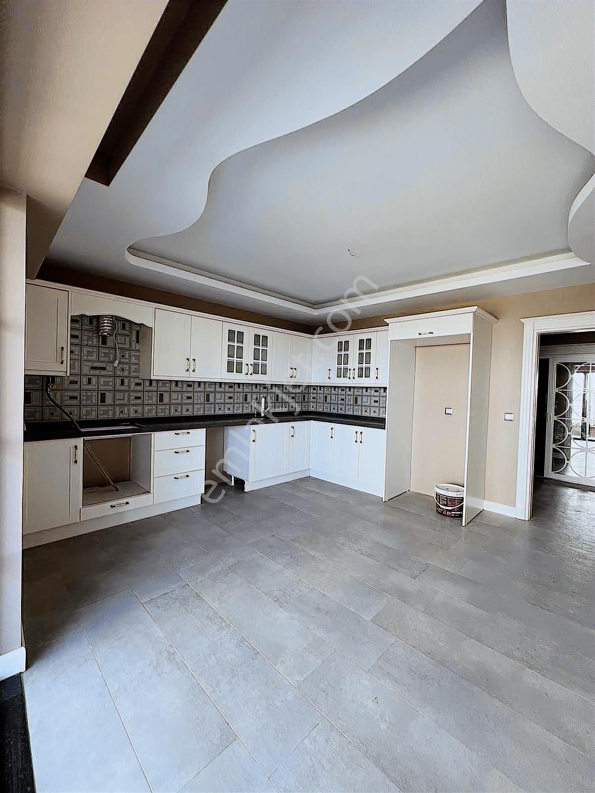 Gökdelenler Bölgesi File Marketin Üstü Geniş 3+1 Ultra Lüks - Görsel 23