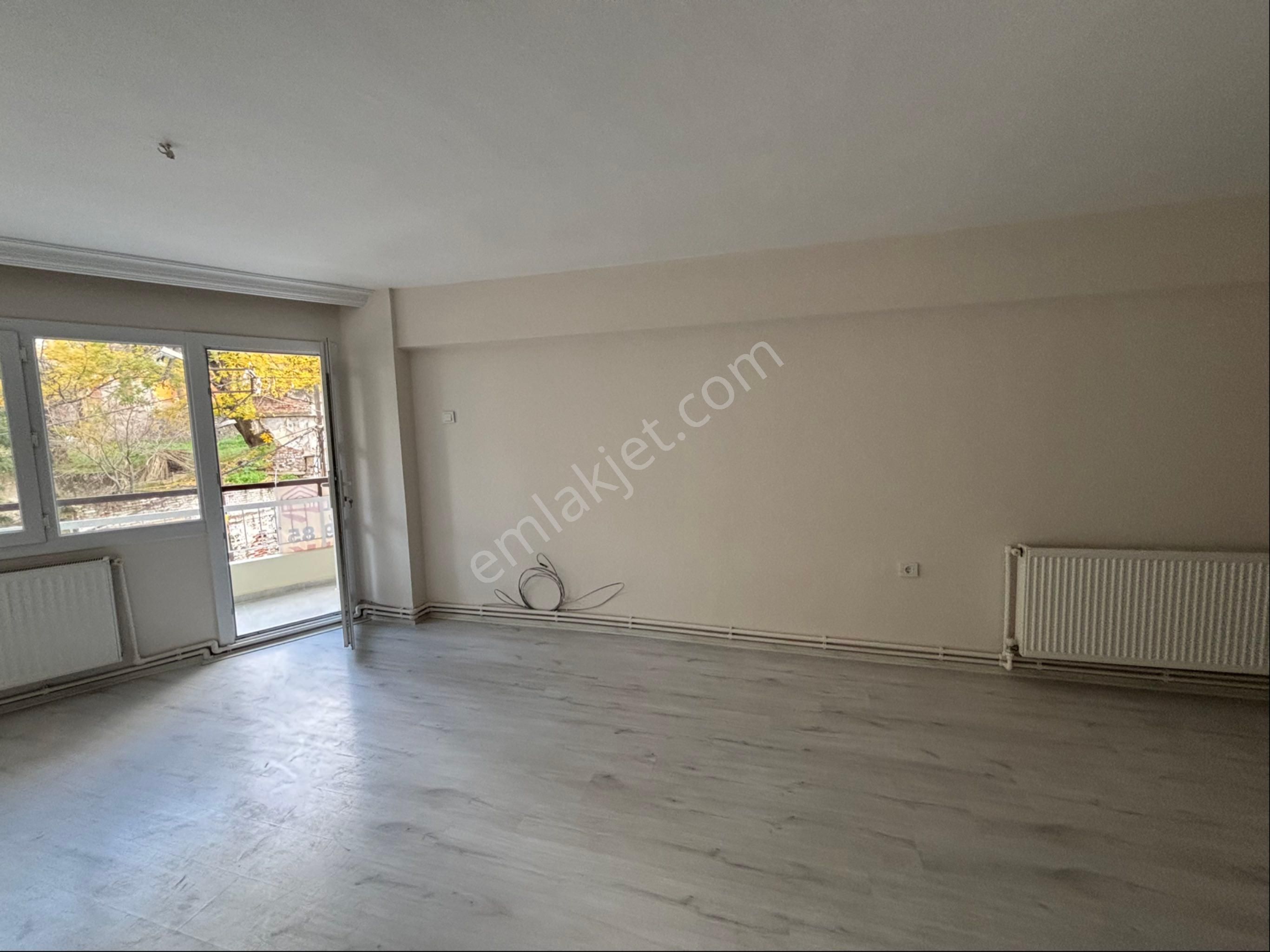 Msg'den 3+1 Geniş Ferah Tarihi Asansöre Yakın Kiralık Daire - Görsel 32