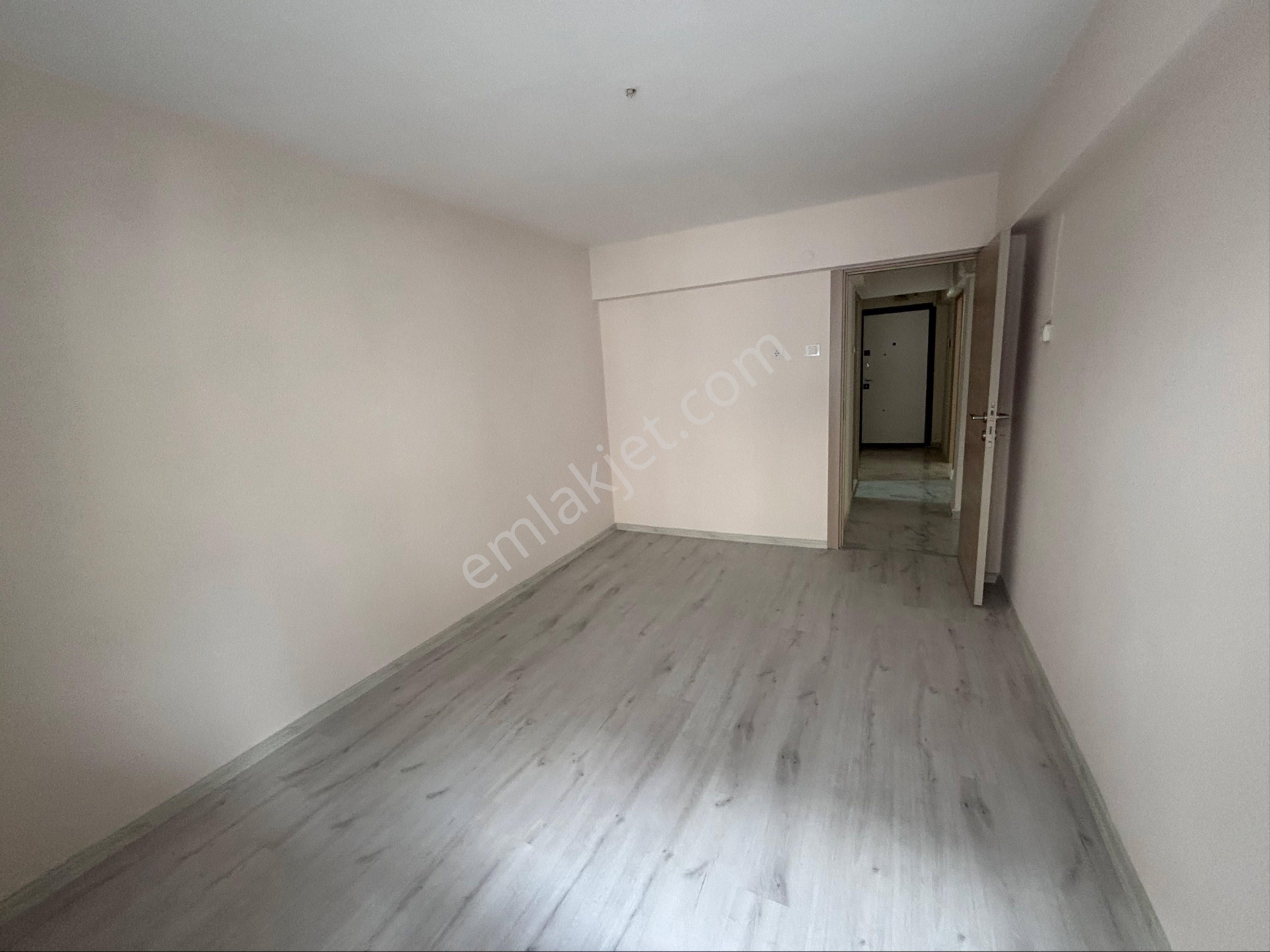 Msg'den 3+1 Geniş Ferah Tarihi Asansöre Yakın Kiralık Daire - Görsel 24