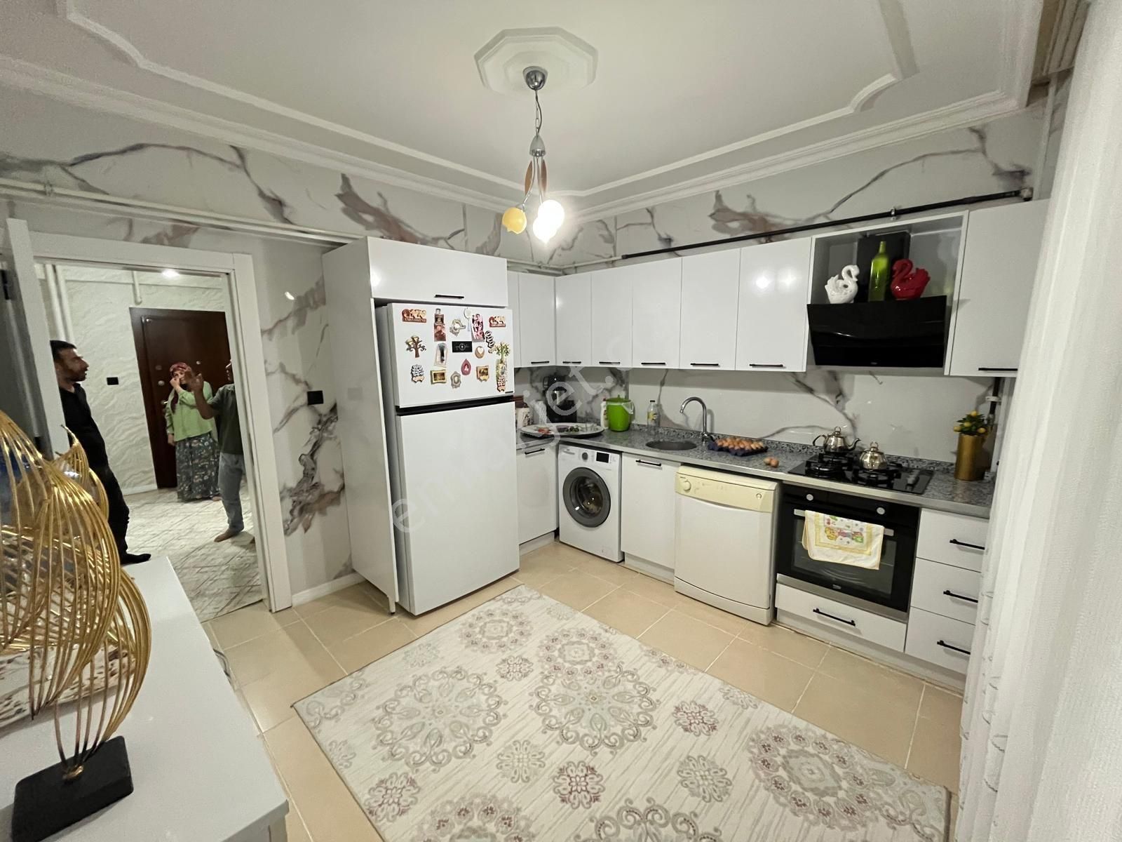 Narlıkuyu Mahallesi'nde, Osmanlı Pastanesi Hemen Arkasında Acil Satılık 3+1 Daire - Görsel 18