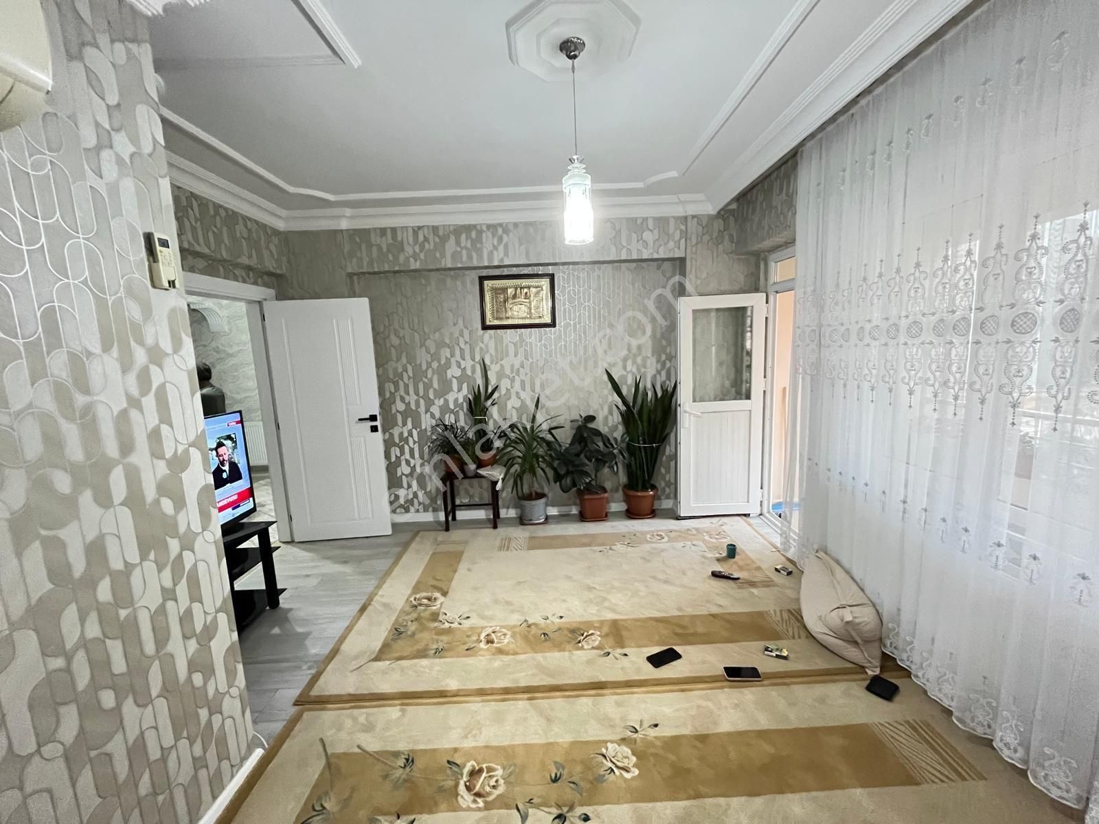 Narlıkuyu Mahallesi'nde, Osmanlı Pastanesi Hemen Arkasında Acil Satılık 3+1 Daire - Görsel 3