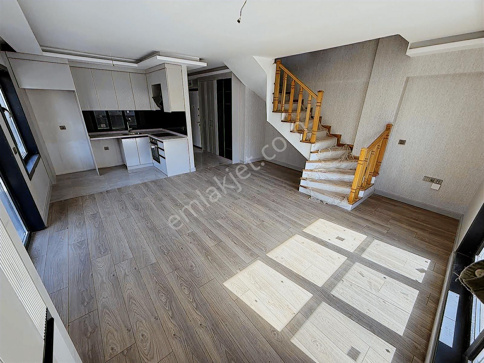 Kırkkonaklar'da Lux Yerden Isıtma Sıfır 2+1 Dubleks Satılık - Görsel 12