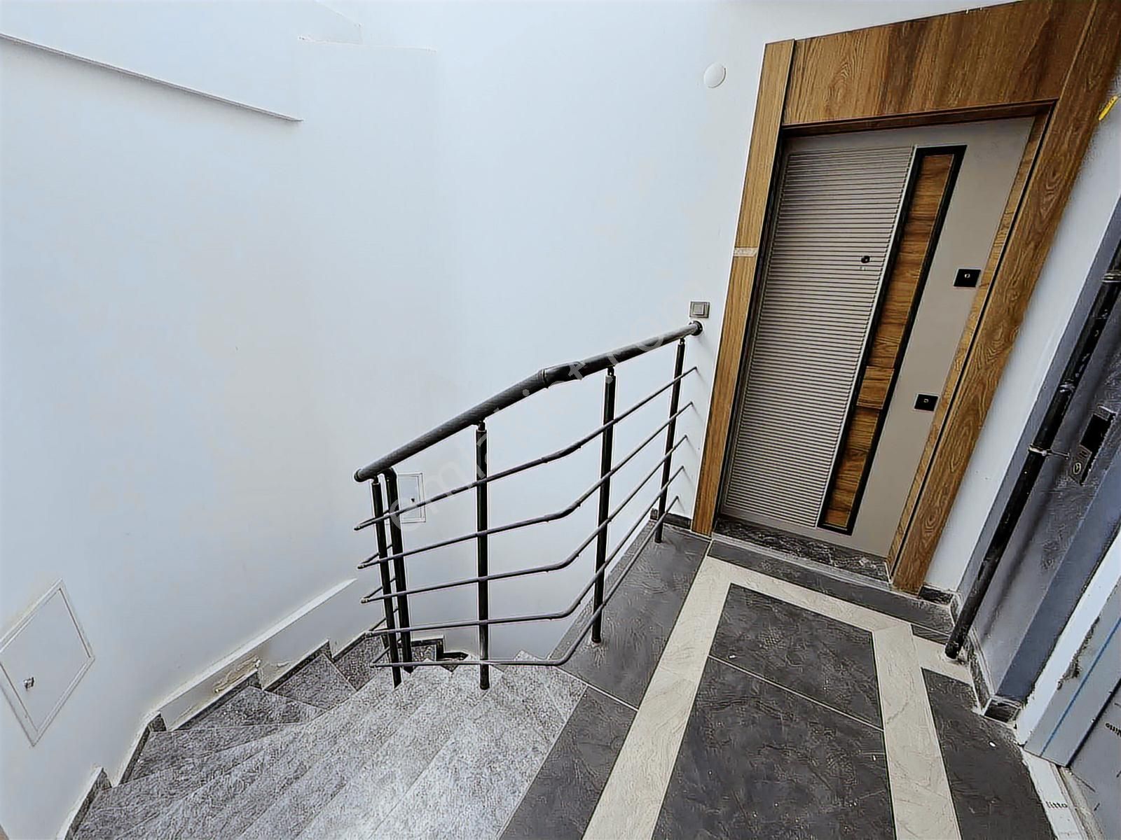 Kırkkonaklar'da Lux Yerden Isıtma Sıfır 2+1 Dubleks Satılık - Görsel 25