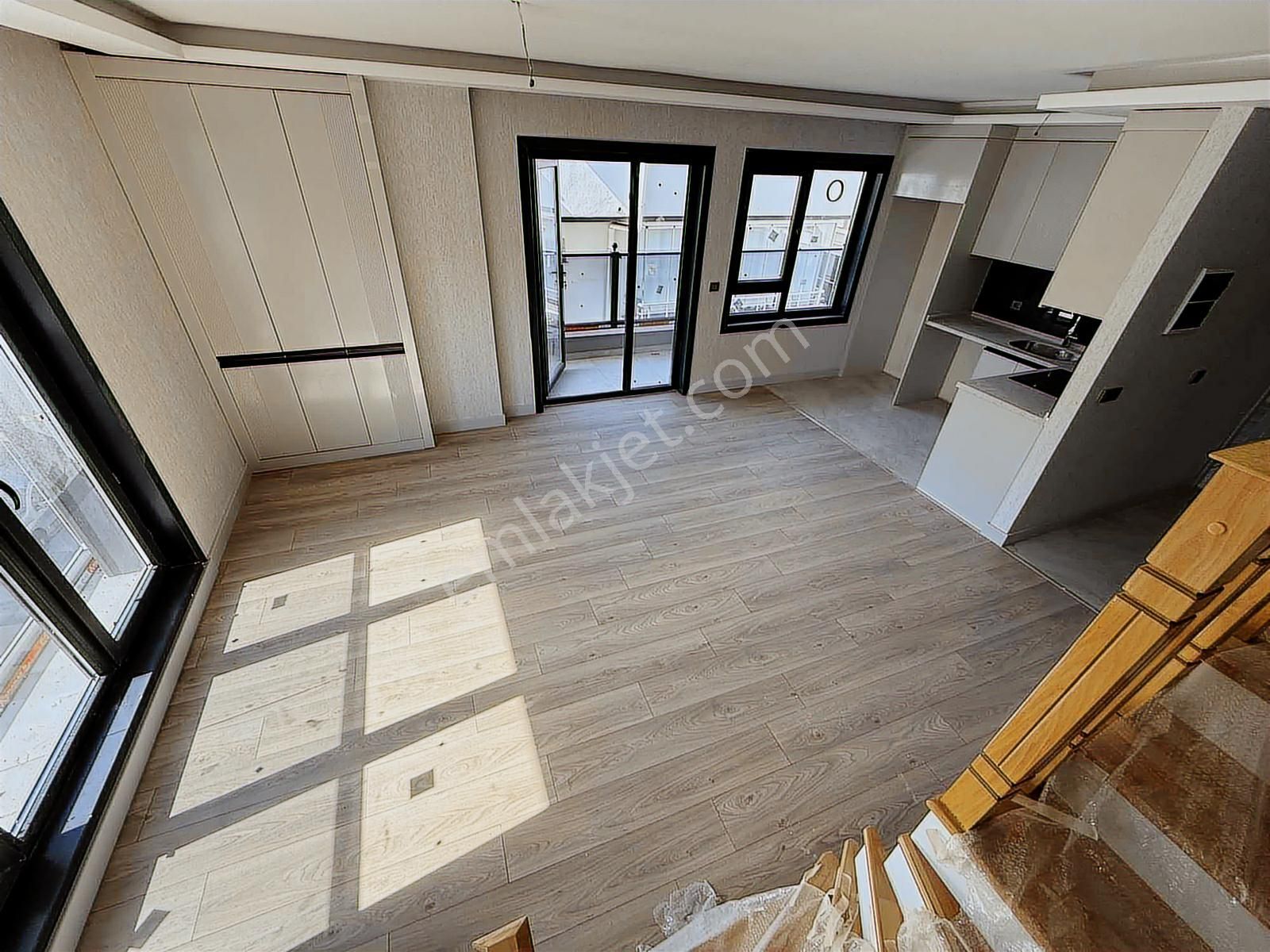 Kırkkonaklar'da Lux Yerden Isıtma Sıfır 2+1 Dubleks Satılık - Görsel 18