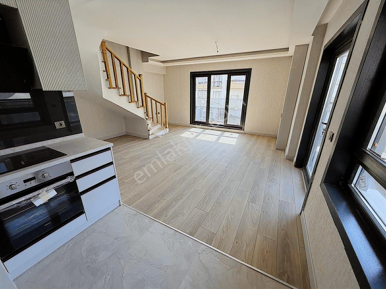 Kırkkonaklar'da Lux Yerden Isıtma Sıfır 2+1 Dubleks Satılık - Görsel 14