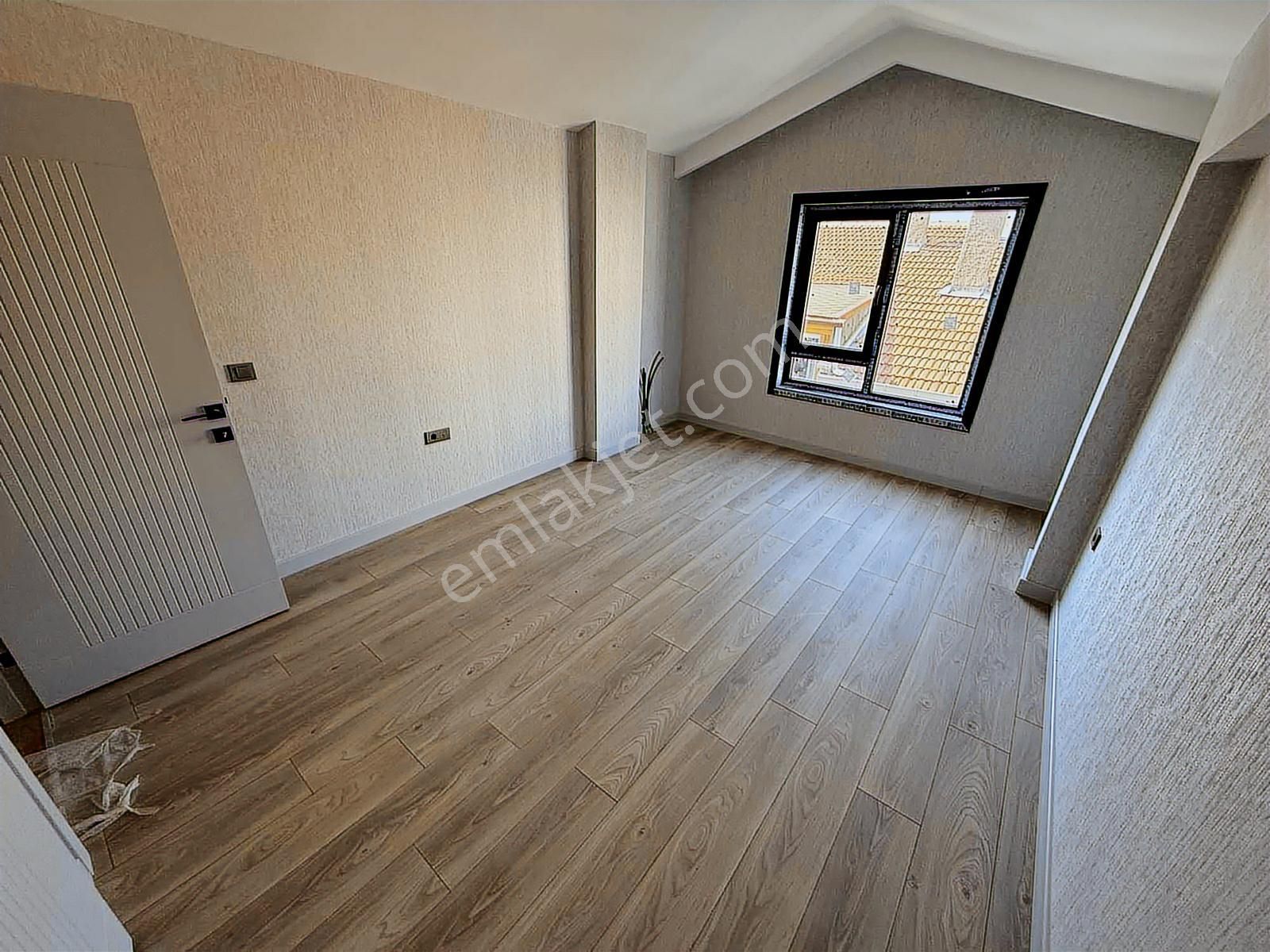 Kırkkonaklar'da Lux Yerden Isıtma Sıfır 2+1 Dubleks Satılık - Görsel 16