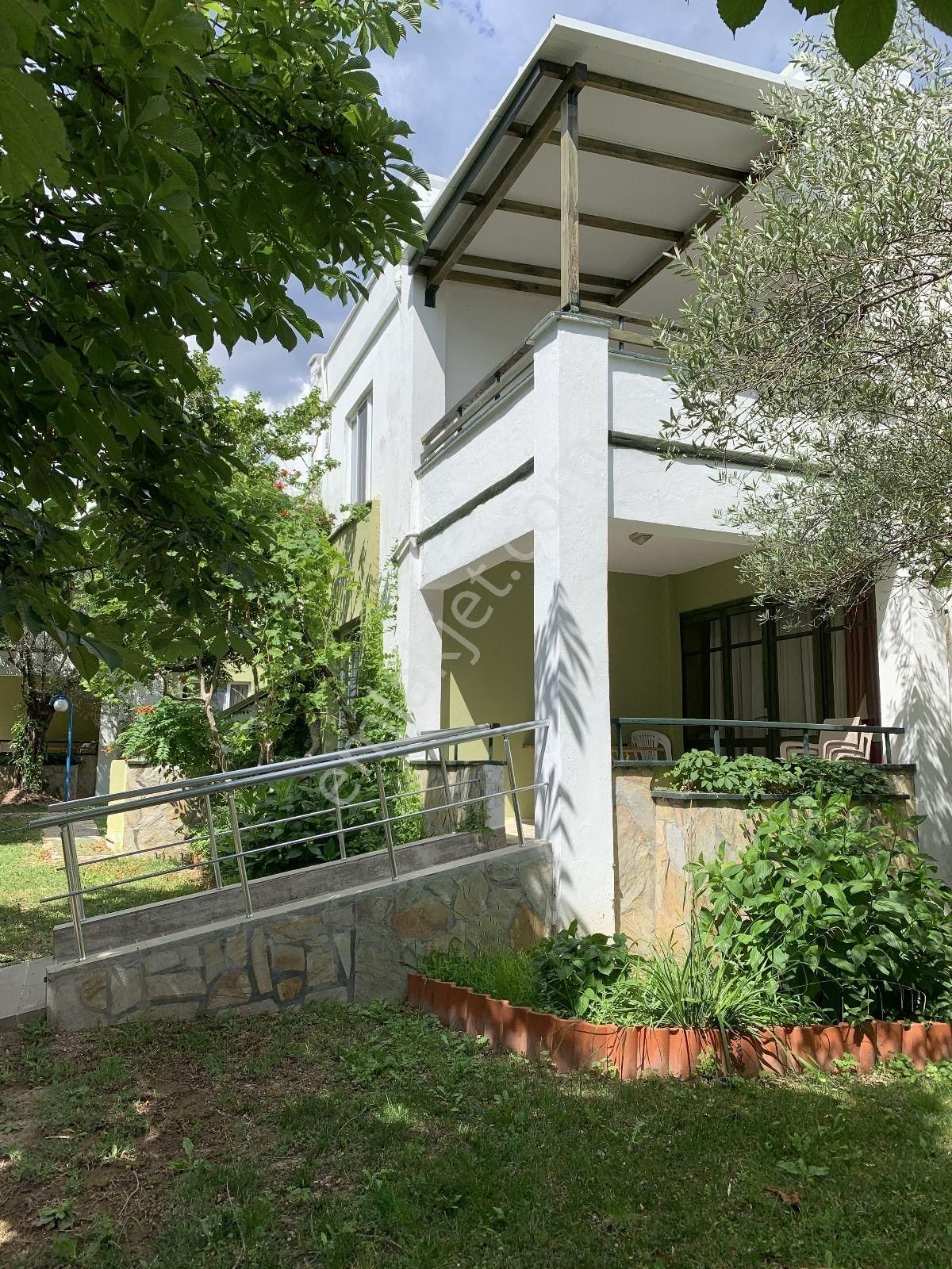 Altınoluk'ta Tatil Köyü İçerisinde Denize 100 M Günlük ,aylıık ,yıllık Kiralık Daire - Görsel 6