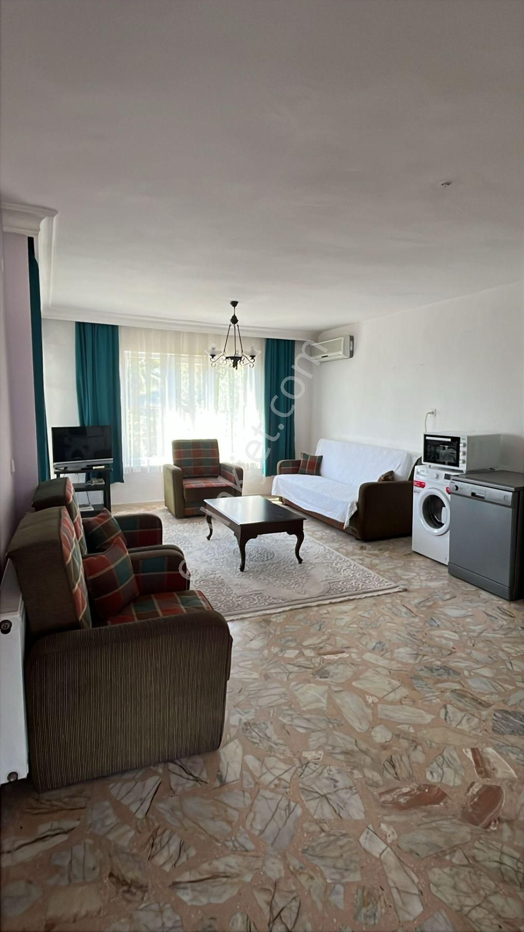 Altınoluk'ta Tatil Köyü İçerisinde Denize 100 M Günlük ,aylıık ,yıllık Kiralık Daire - Görsel 8