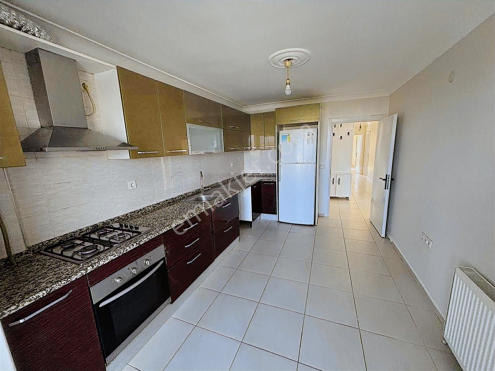 Paşaalanı Mah.3+1 Ferah Kullanışlı Kiralık Daire