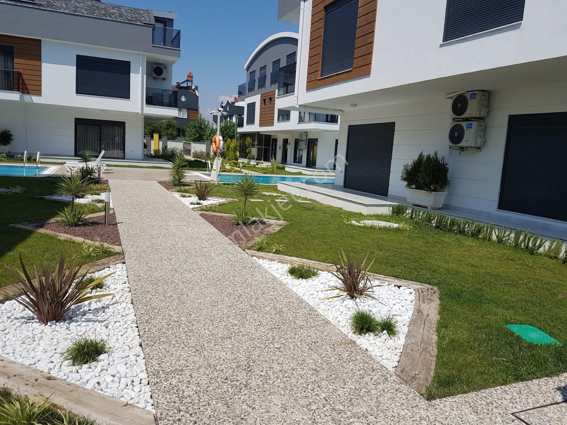 Villa Tadında 1+1 Eşyalı Havuzlu Site Sahile Havalimanına Yakın - Görsel 5