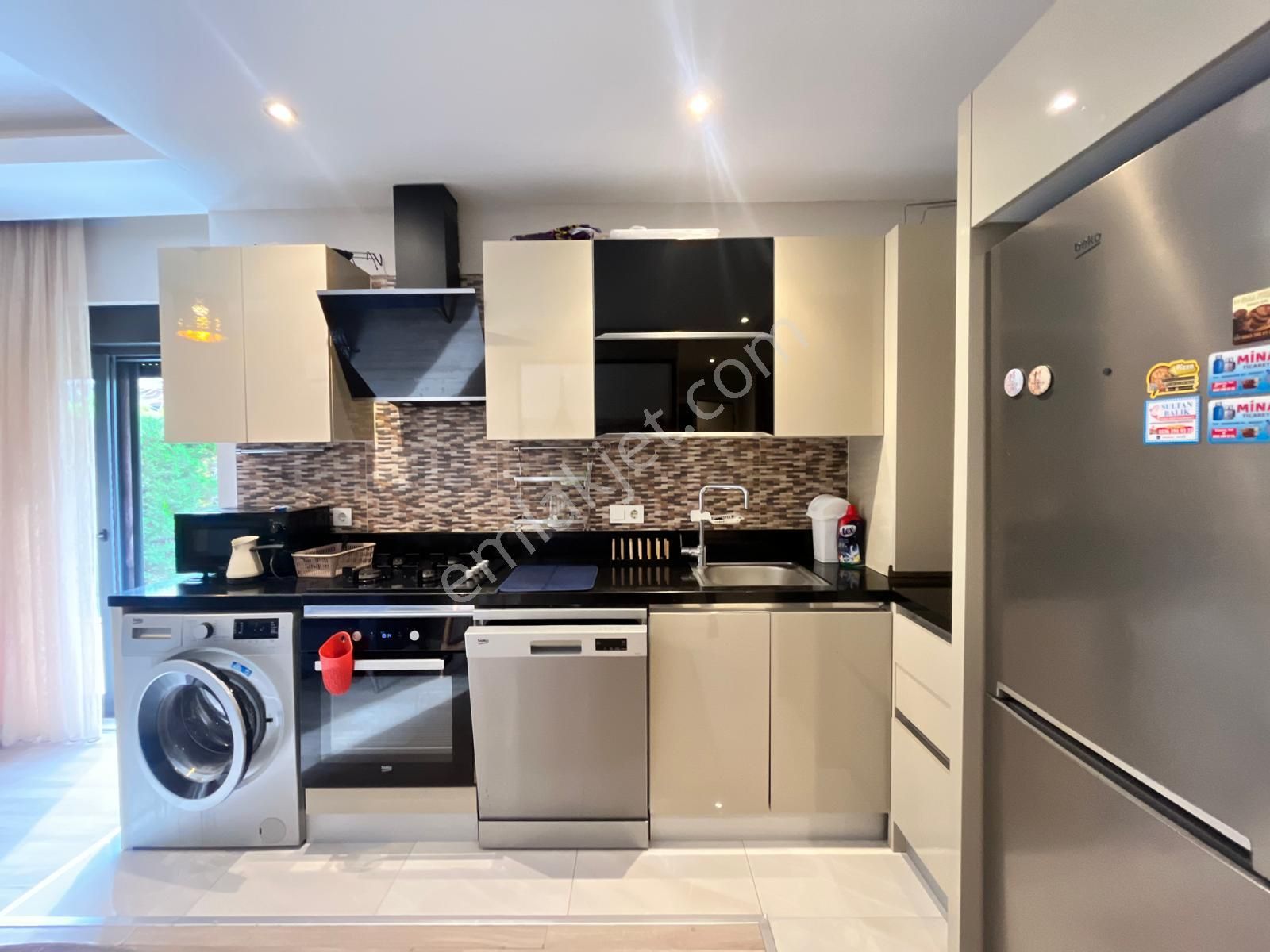 Villa Tadında 1+1 Eşyalı Havuzlu Site Sahile Havalimanına Yakın - Görsel 8