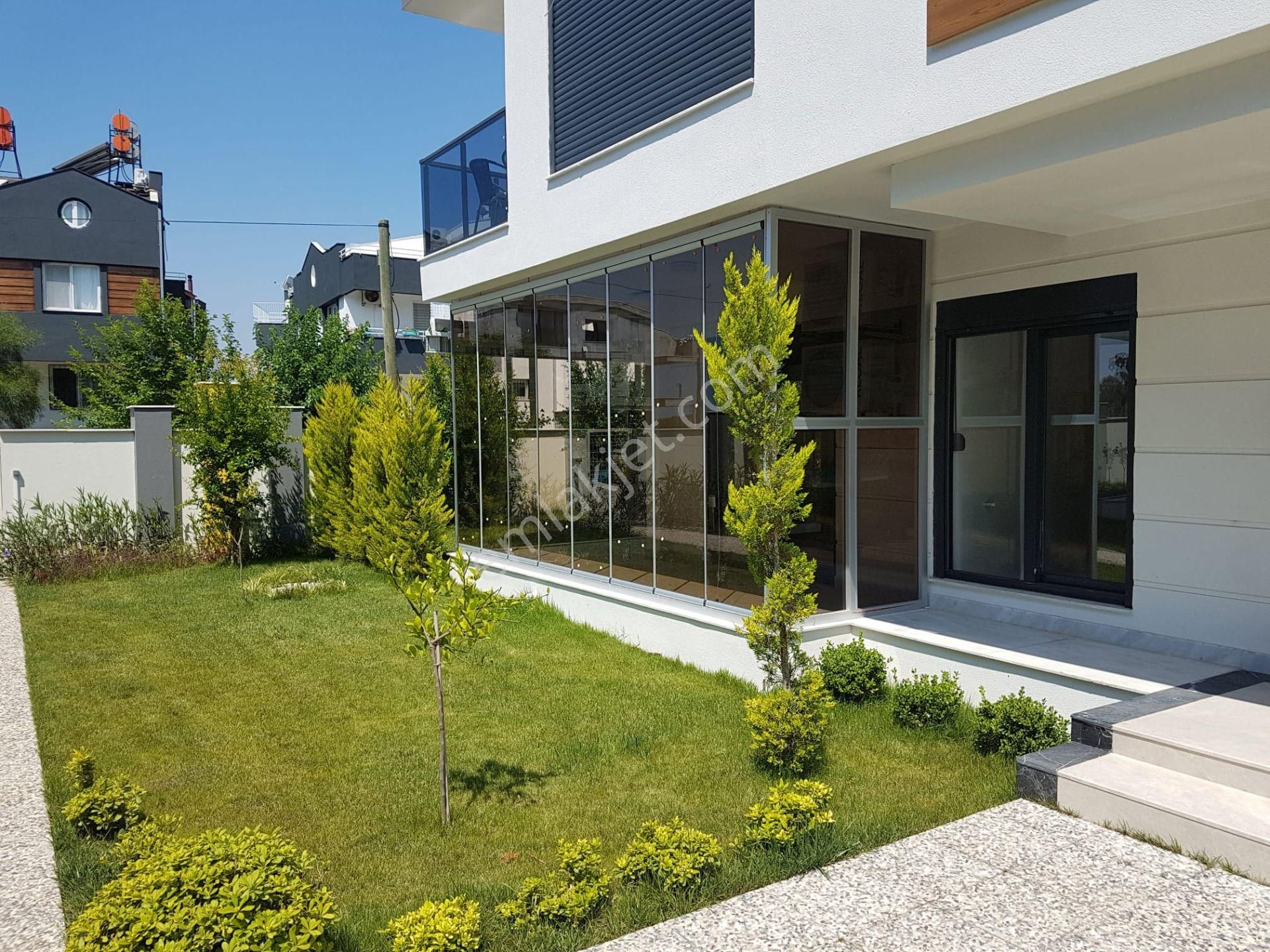 Villa Tadında 1+1 Eşyalı Havuzlu Site Sahile Havalimanına Yakın - Görsel 19