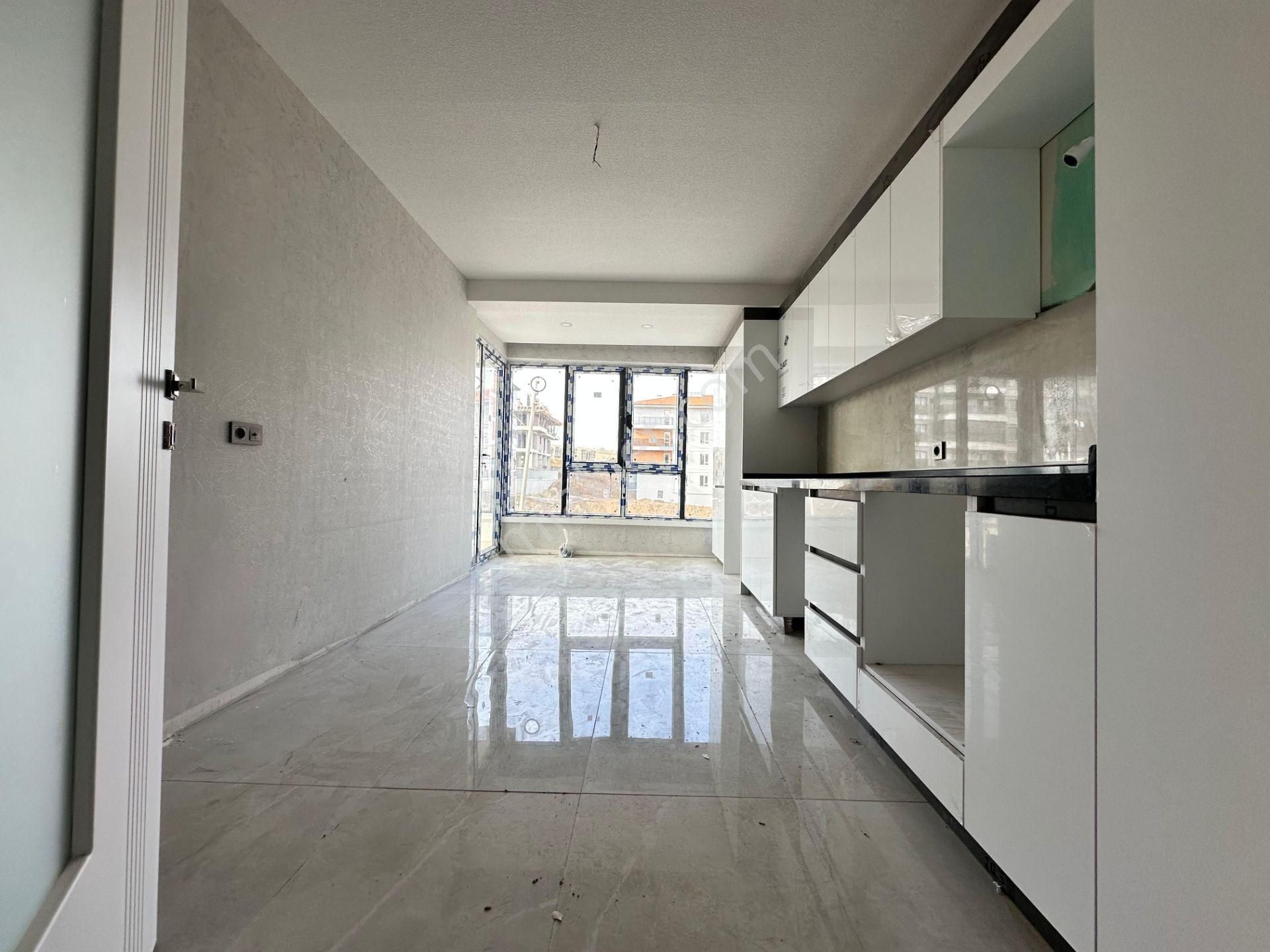 Pursaklar Mehmet Zengin Emlak'tan Asansörlü Çift Banyolu 1.kat 3+1 Sıfır Masrafsız Daire - Görsel 3