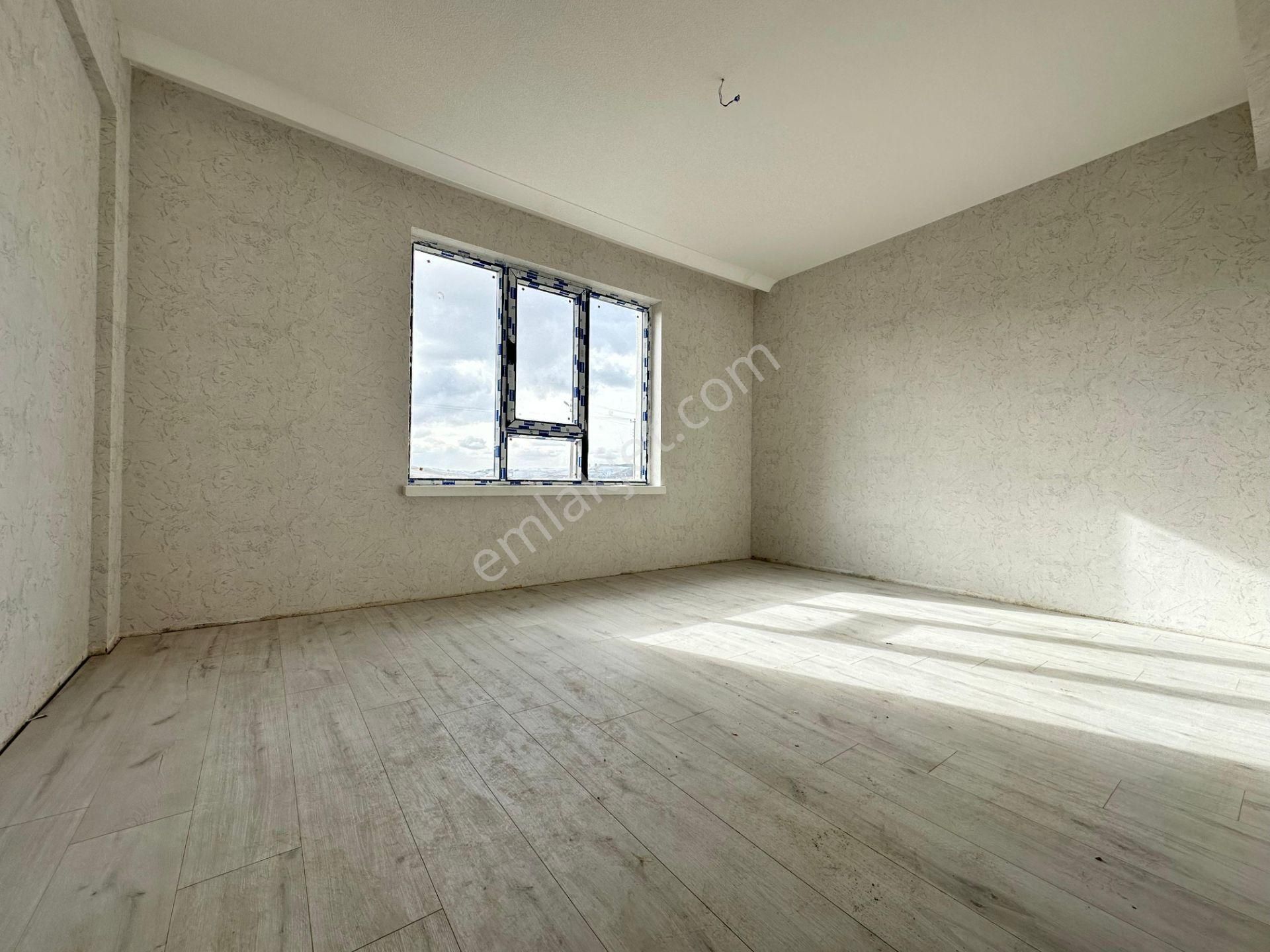 Pursaklar Mehmet Zengin Emlak'tan Asansörlü Çift Banyolu 1.kat 3+1 Sıfır Masrafsız Daire - Görsel 18