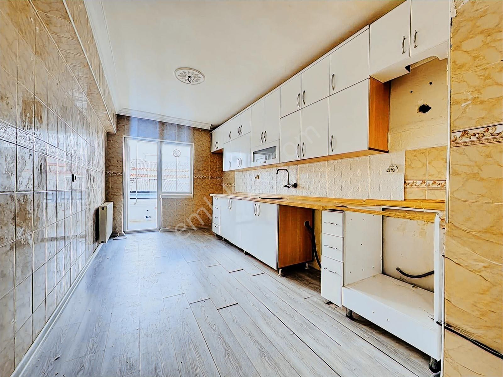 Şentürk Gayrimenkul'den**başak Mahallesi**3.kat Ön Cephe - Görsel 4