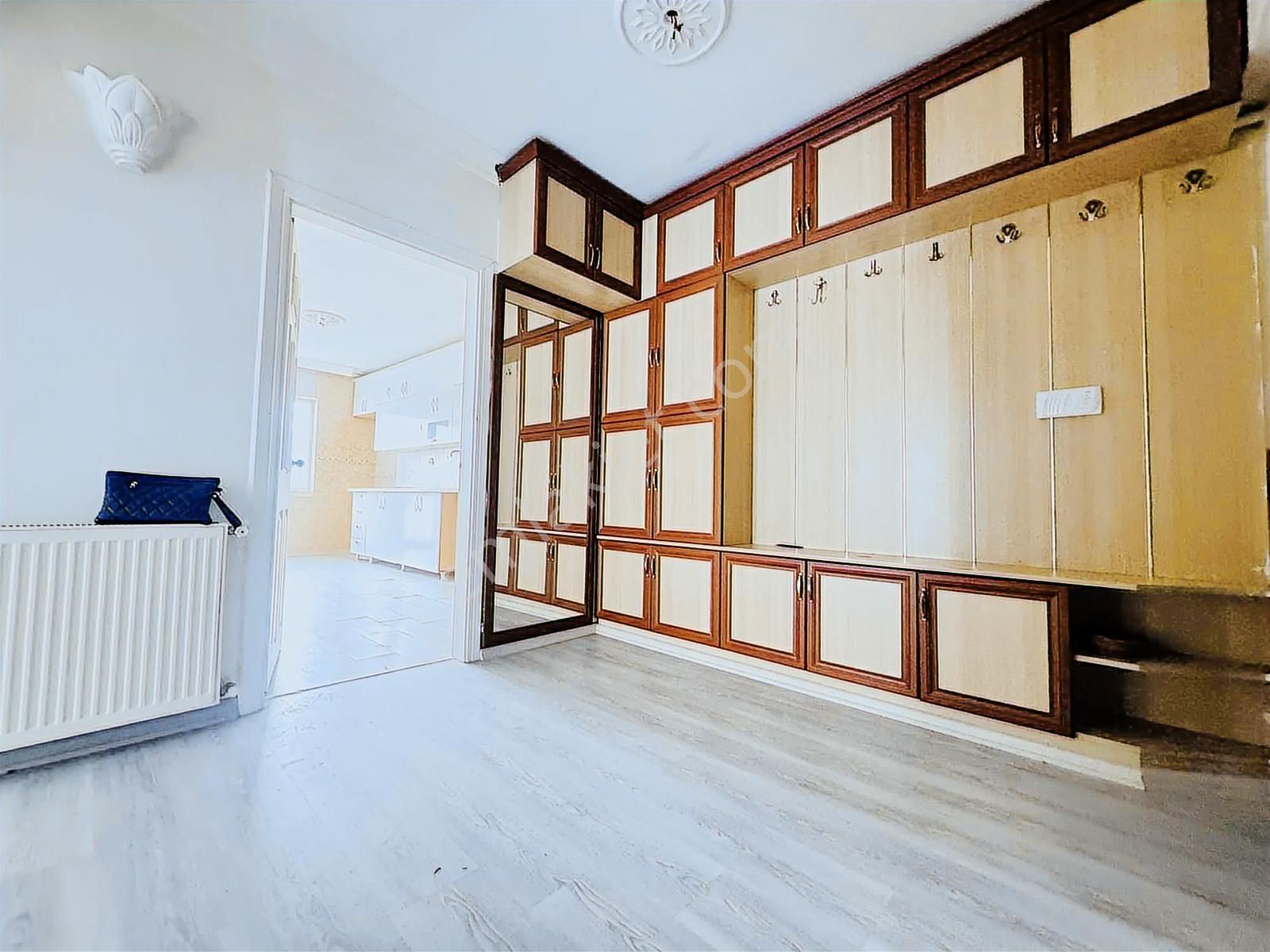 Şentürk Gayrimenkul'den**başak Mahallesi**3.kat Ön Cephe - Görsel 2