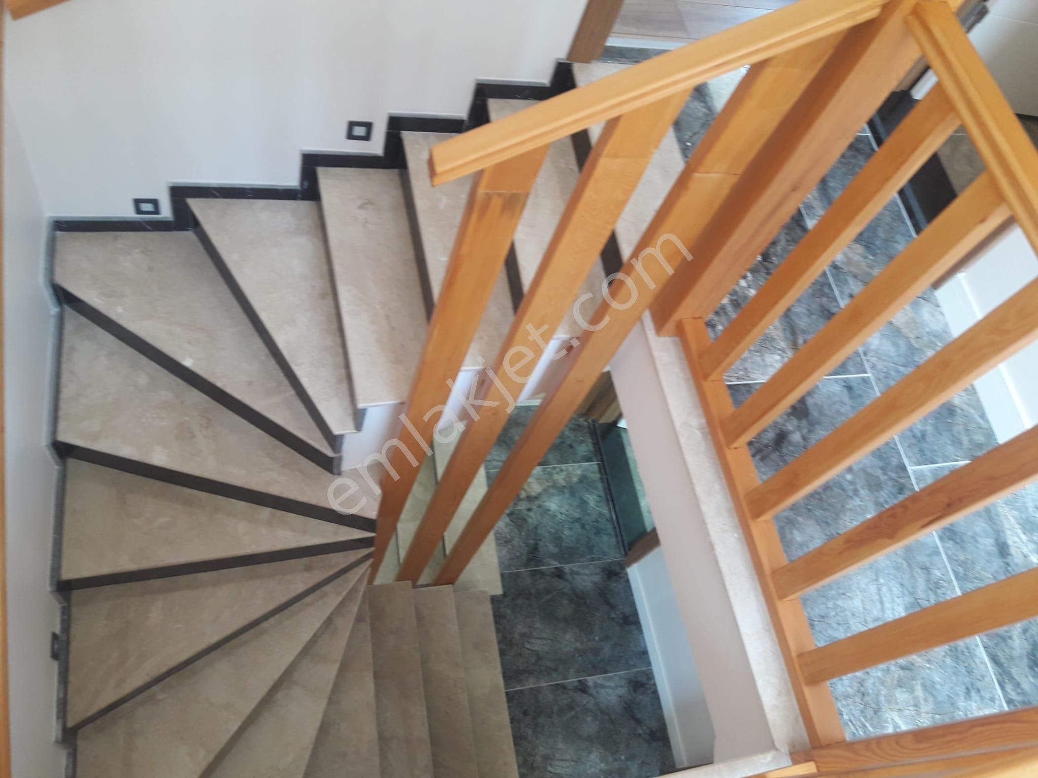 Denize 800 Metre Doğalgazlı Sıfır Villa - Görsel 22