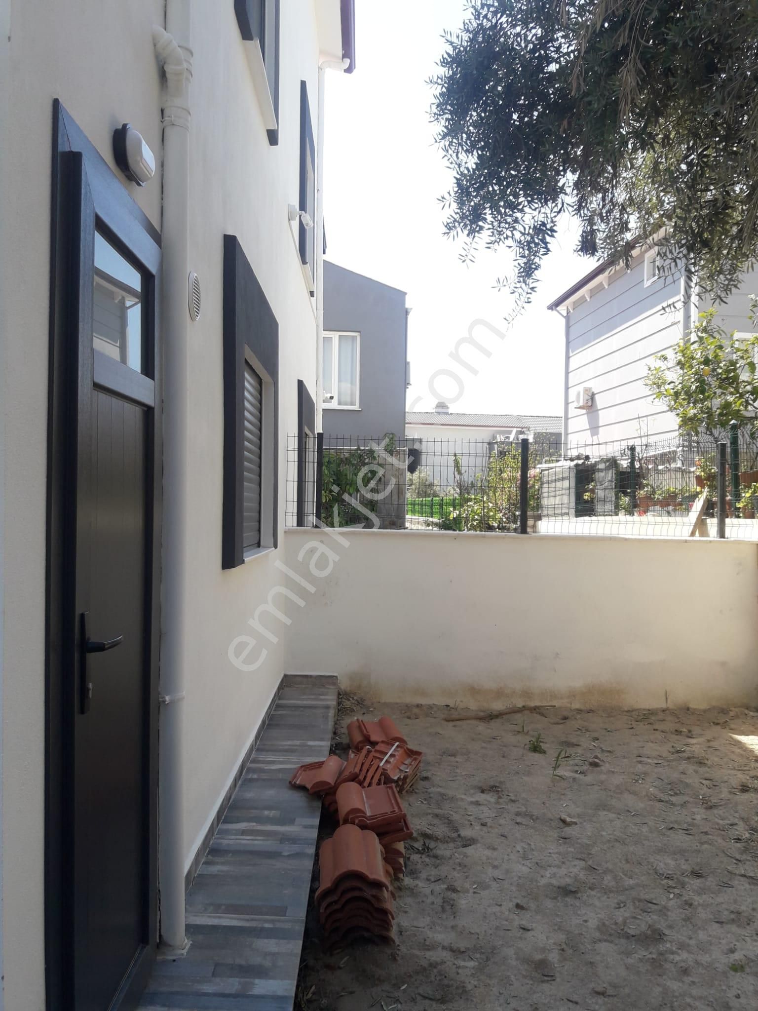 Denize 800 Metre Doğalgazlı Sıfır Villa - Görsel 9